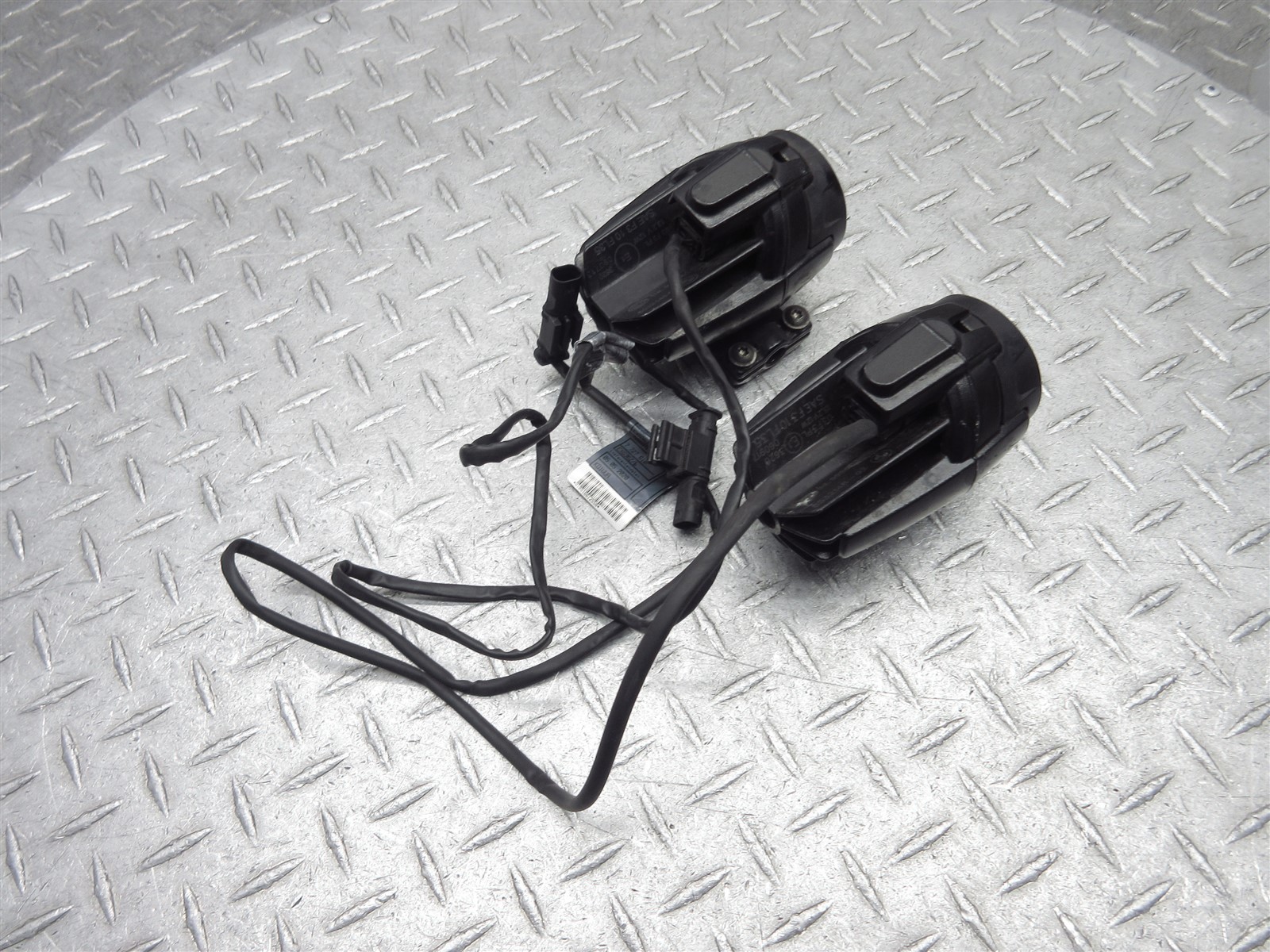 2014 10-16 BMW K1600 K1600GTL Front Fog Light Aux Auxiliary Accessory Lamp Pair