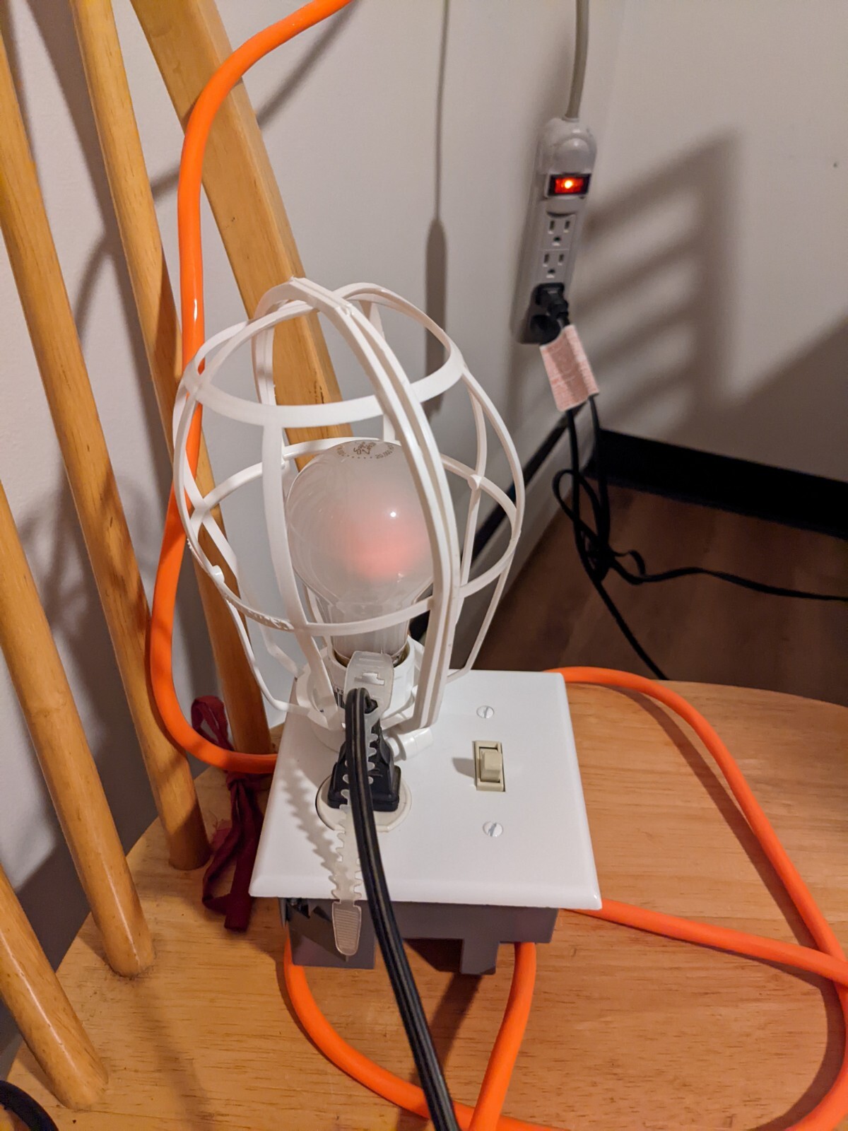 Dim Bulb Tester w/ 100W Bulb & Voltmeter Current Limiter for Amplifiers Stereos