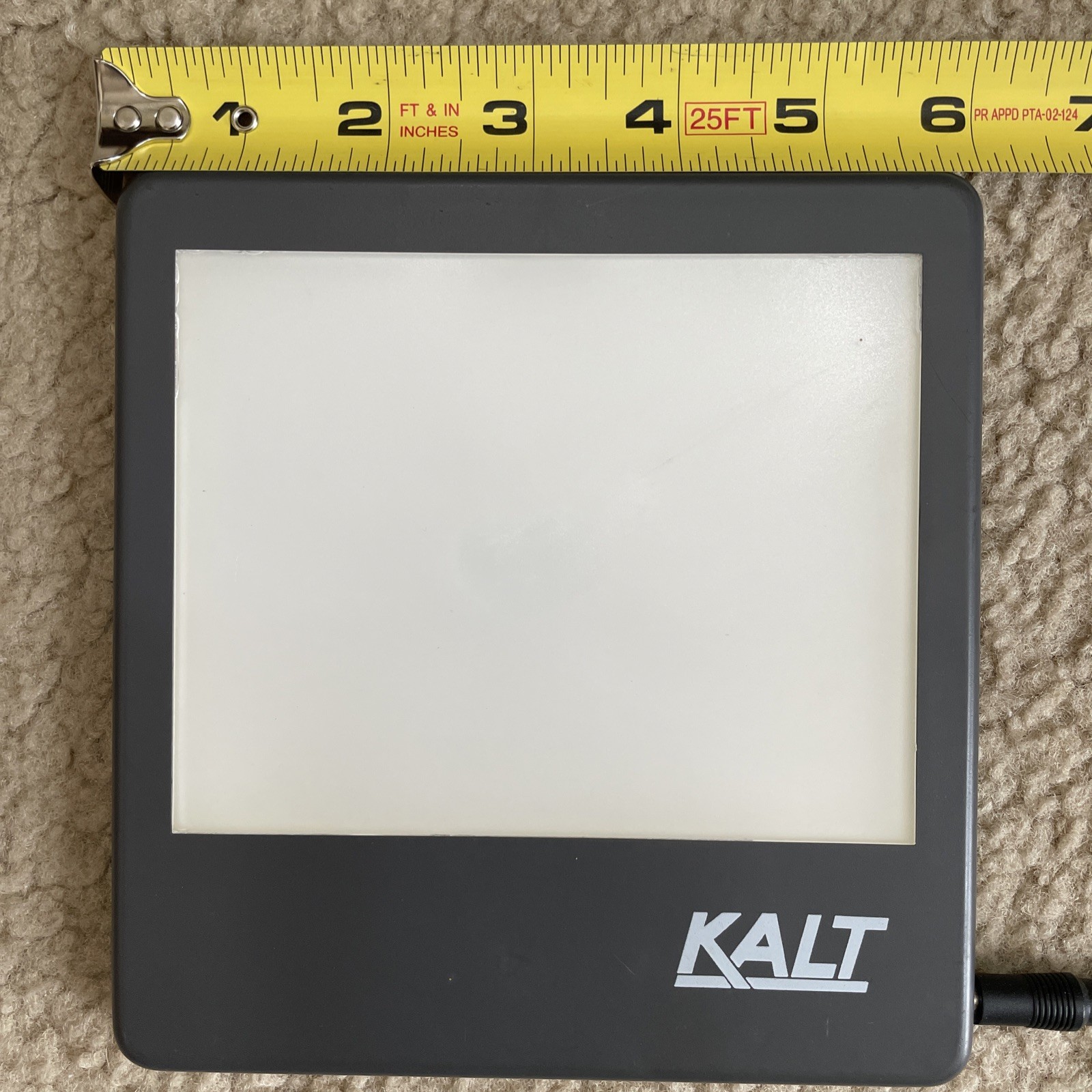Kalt Light Panel Pad 5 x 4 Inch Screen Adapter Plug And Battery Powered