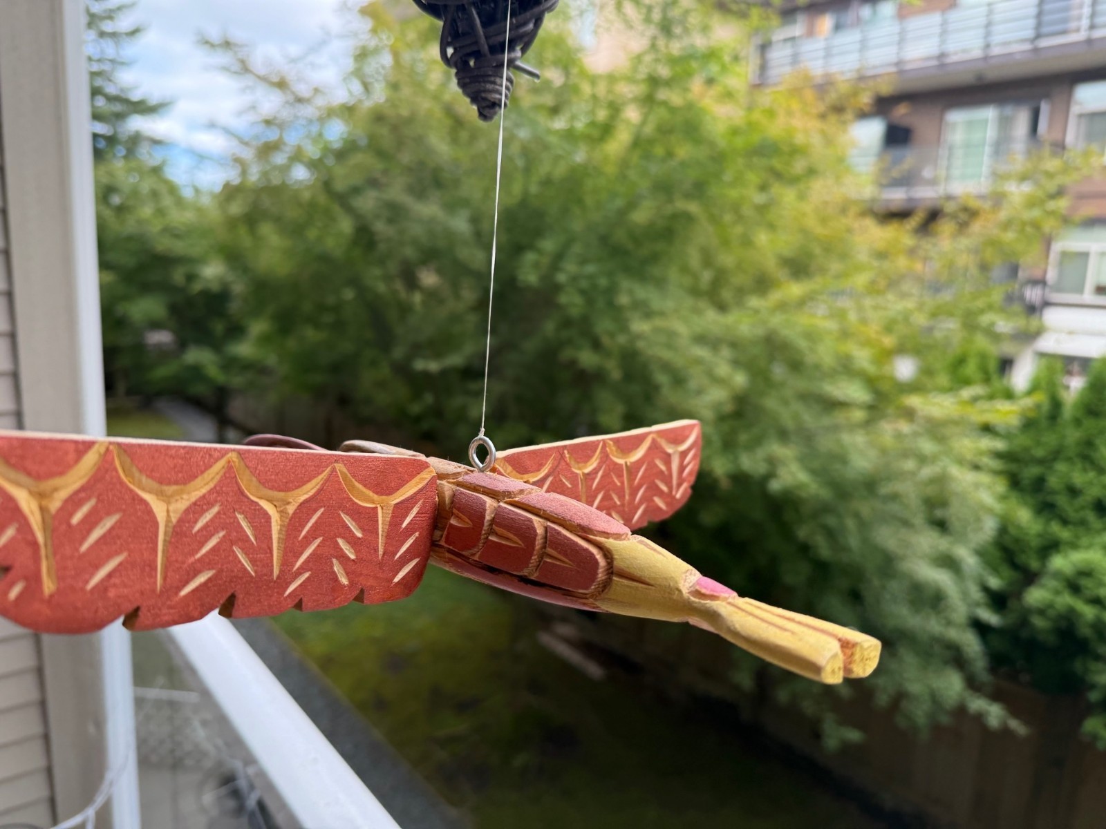 Northwest Coast Native Detailed Yellow Cedar FLYING Hummingbird carving sculptur