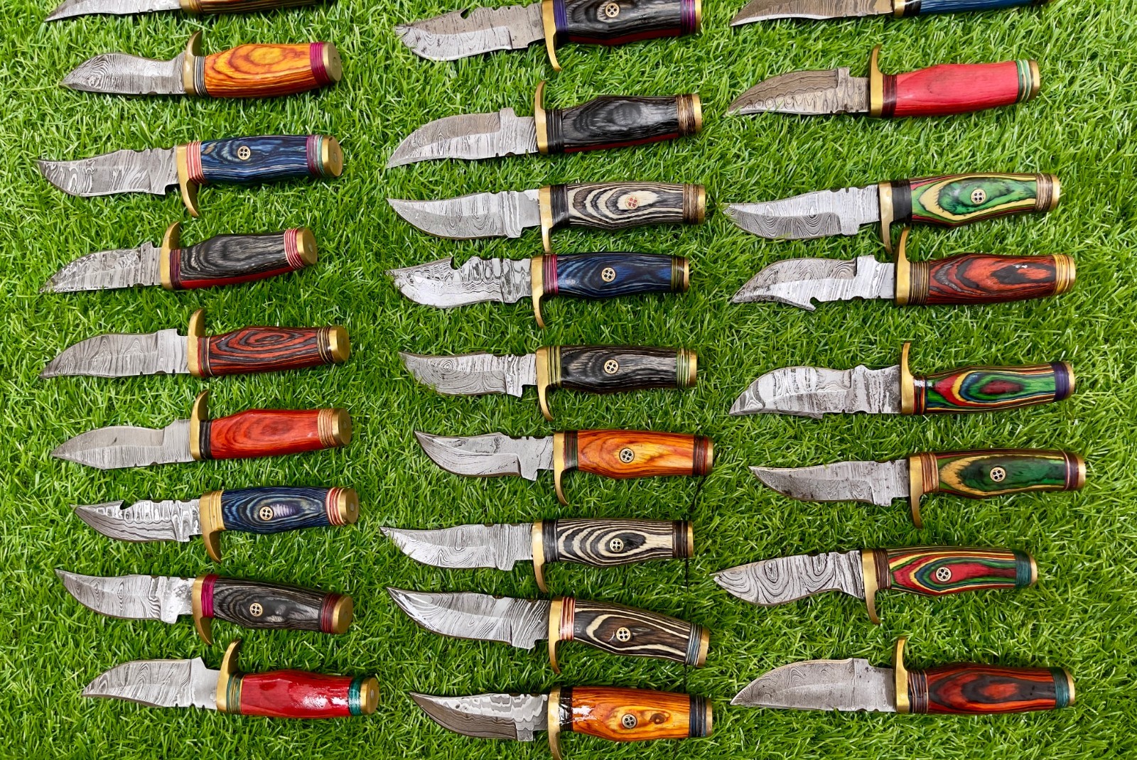 Lot of 20 HANDMADE DAMASCUS STEEL SKINNER CAMPING 6 IN KNIVES W SHEATH, WHOLESAL