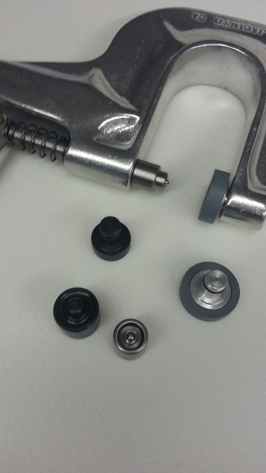 Hoover Press N Snap tool Professional button tool sets snaps and grommets