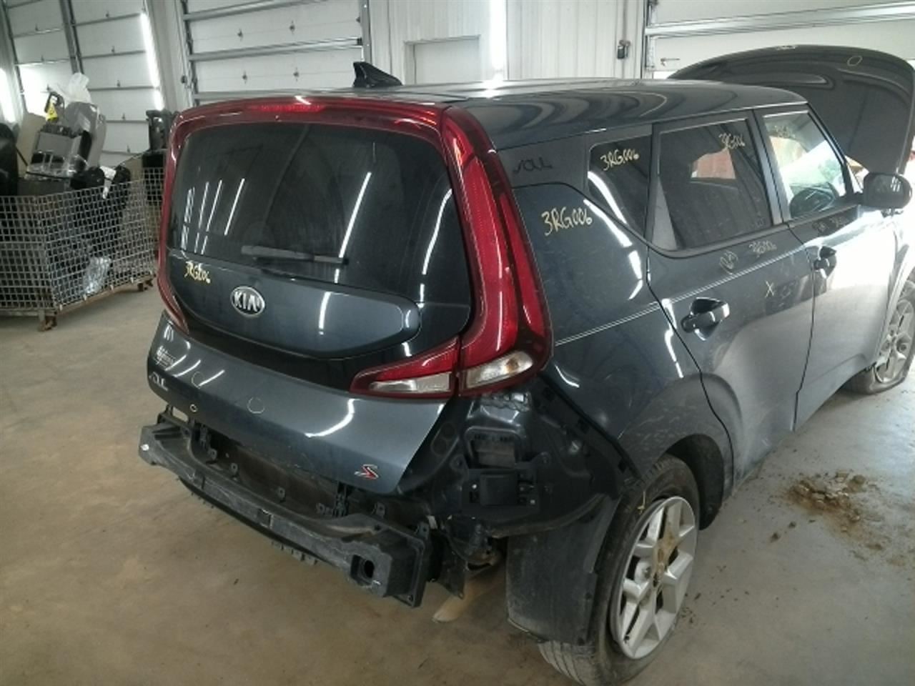 SOUL 2020 Fuse Box Cabin 104866525