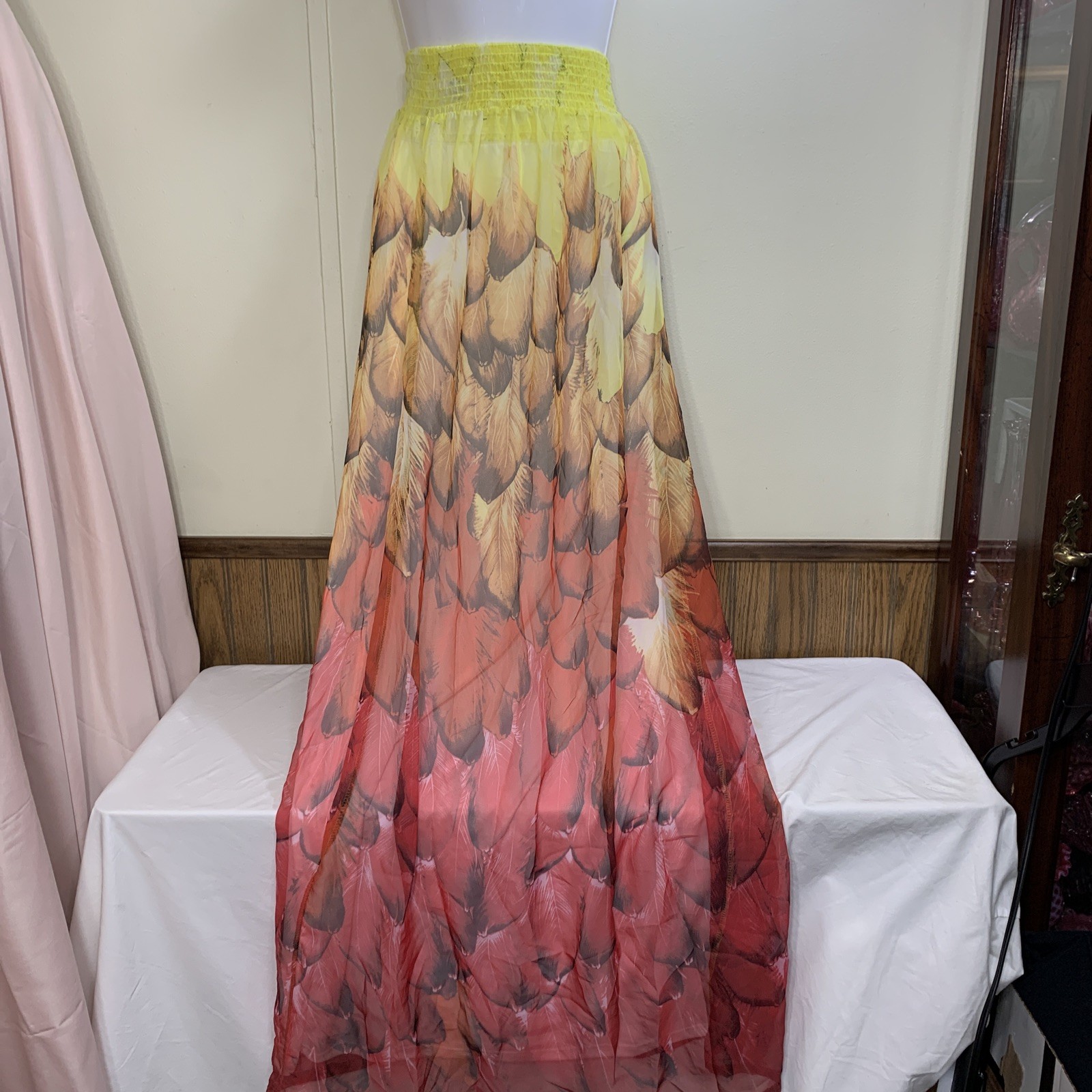 Long Maxi Skirt Size Small Sheer Overlay Lined Multi Color Feather Prints Charm