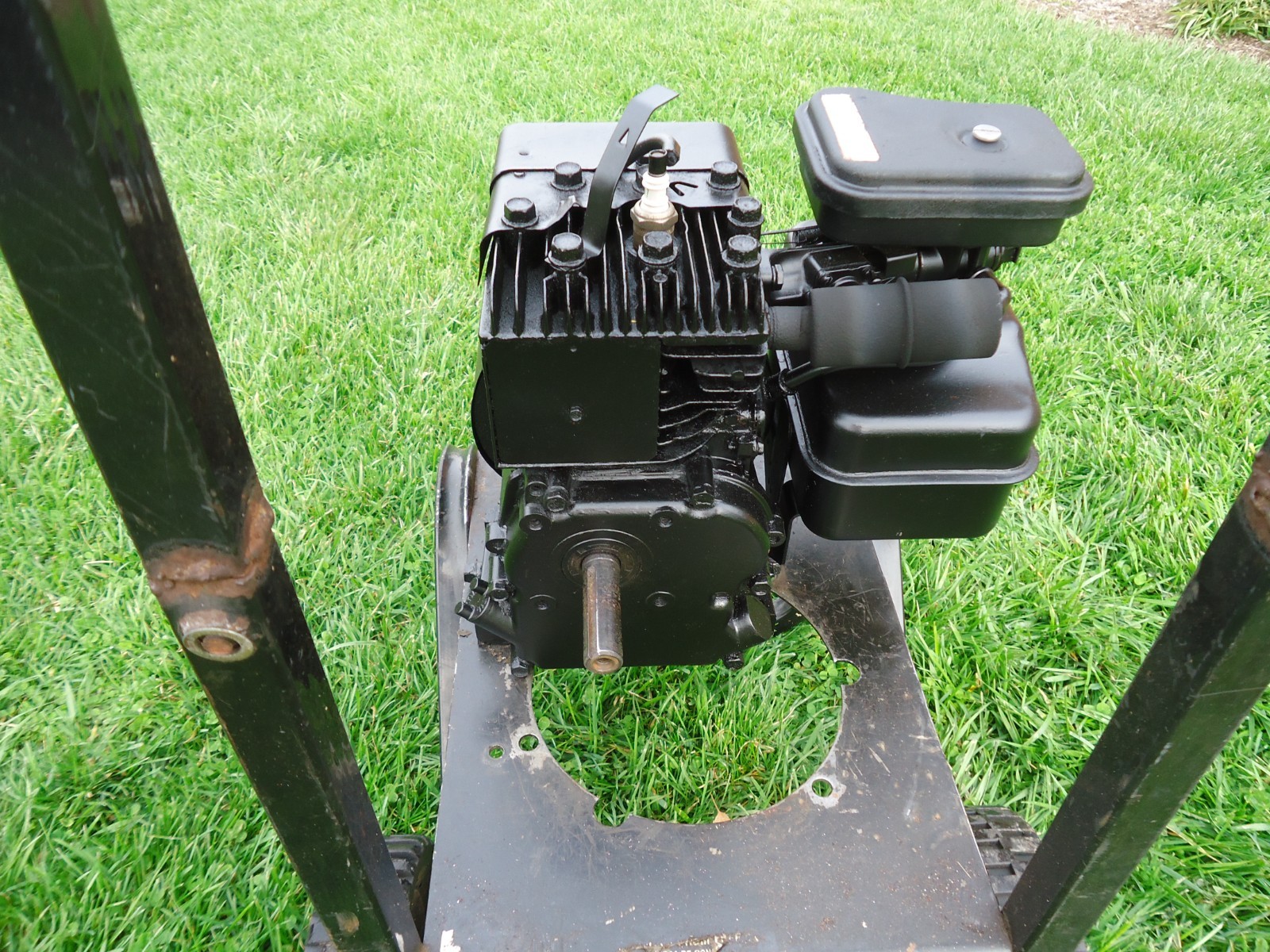 Vintage / Briggs & Stratton 3 HP Engine / Minibike /Go Kart / Tiller