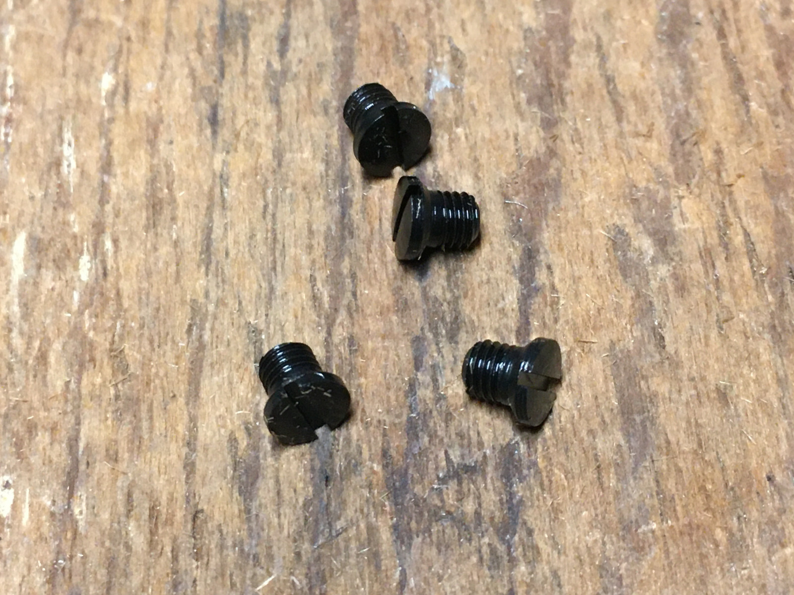 Set of 4 Remington 700, 740, 742, 760 Front Rear Sight mounting Screws 6-48 6 48