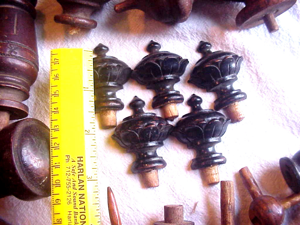LOT OF 60+ ANTIQUE WOOD DOOR STOPS FINIAL TURNED ARCHECTURE ACCENTS HOME DECOR