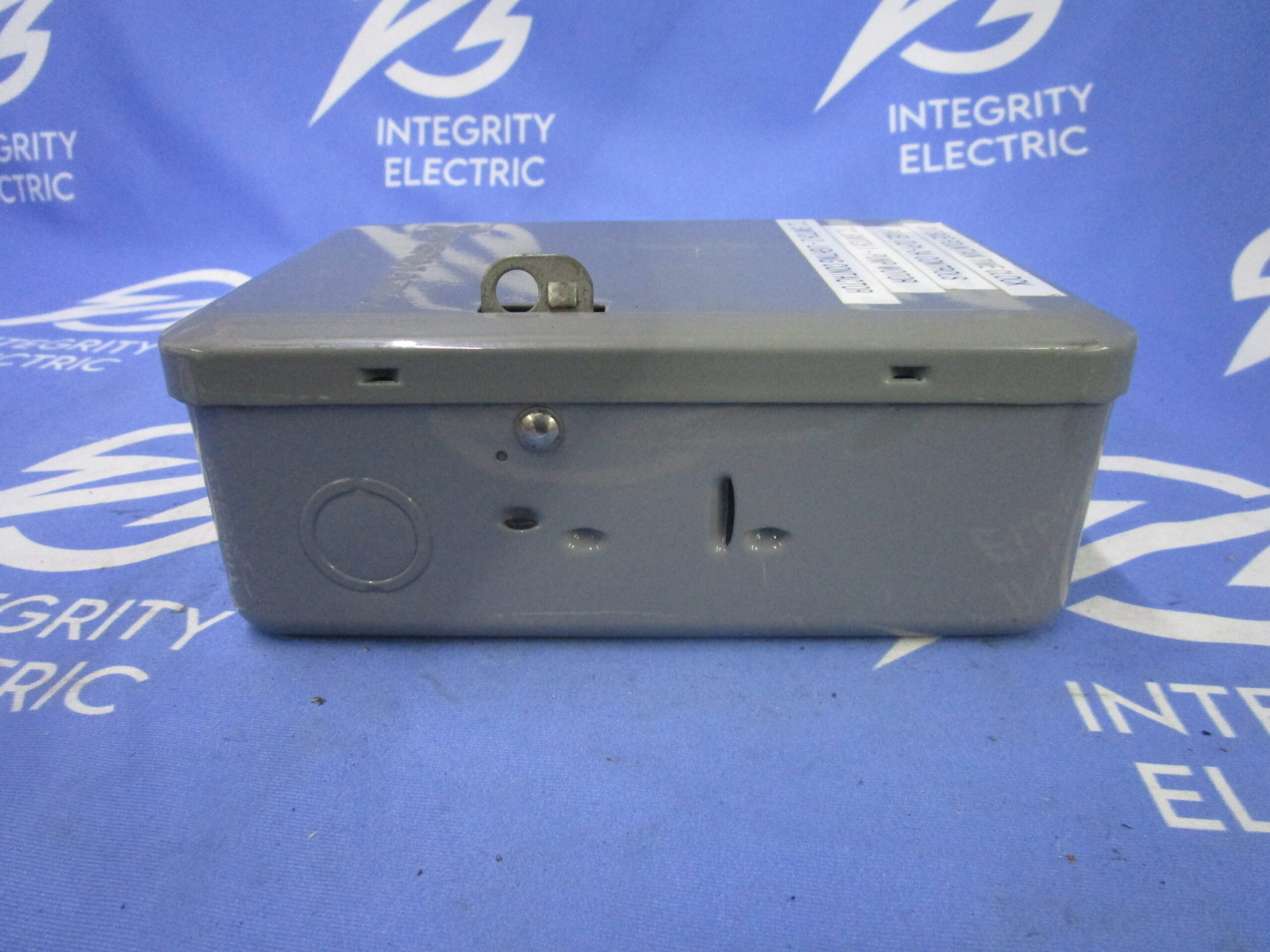 INTERMATIC 24-HOUR TIME SWITCH ET70215C 20A 120-208-240-277VAC INPUT 10WATTS 1 Y