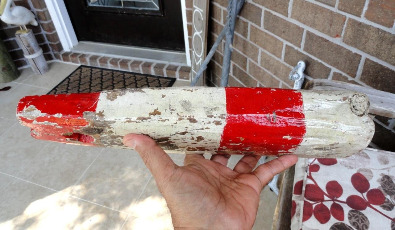 WEATHERED DISTRESSED WOOD Nautical Red & White Lobster Buoy E FL LANGILLE 11440