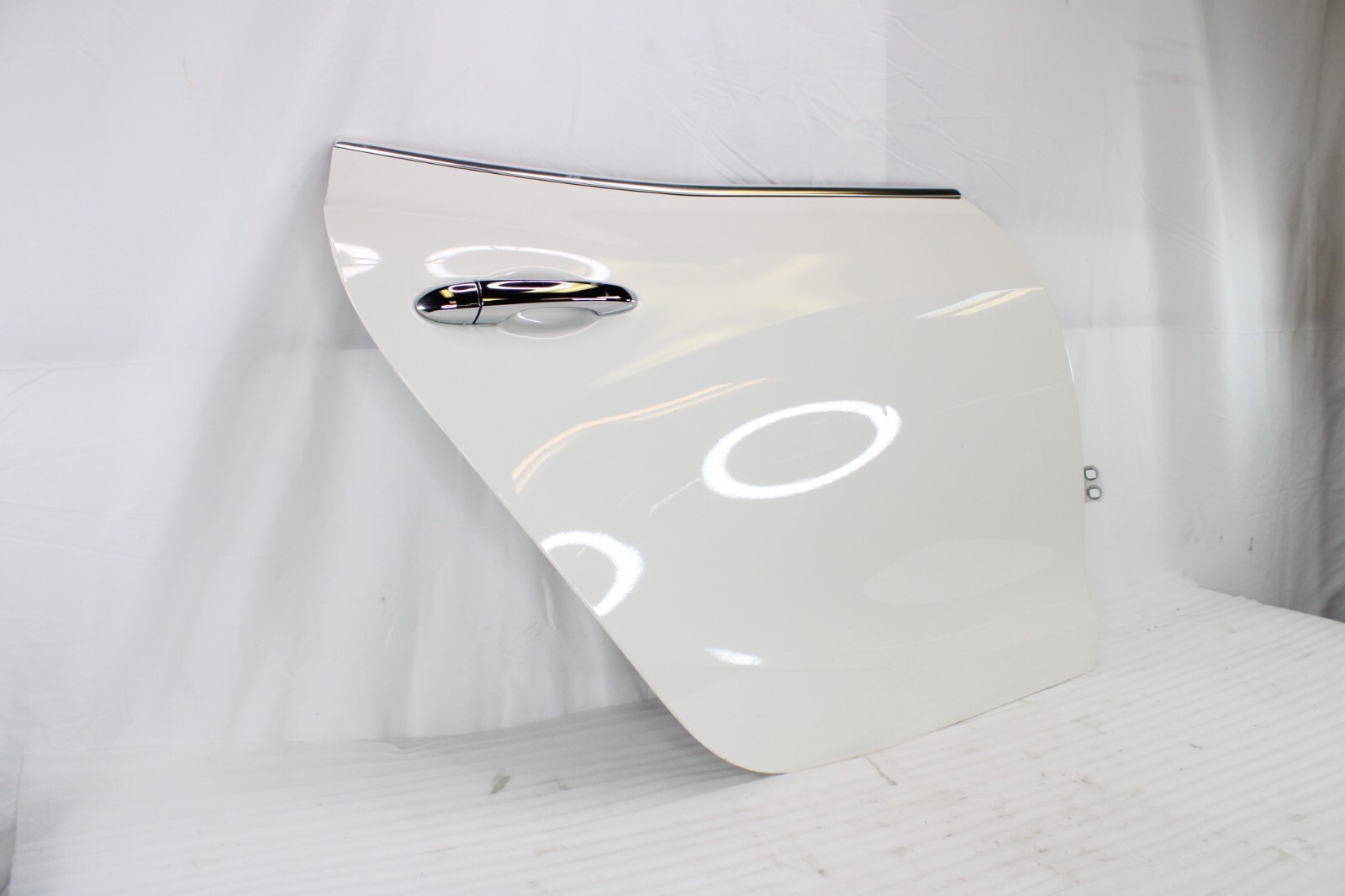 🚀 2014-2017 MASERATI GHIBLI REAR PASSENGER SIDE EXTERIOR DOOR SHELL BIANCO