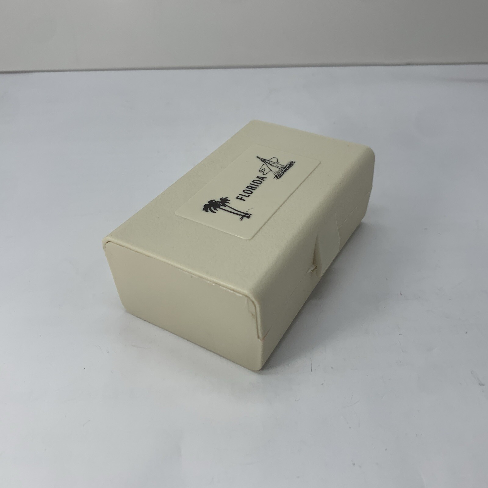 Florida Souvenir Plastic Soap Holder Travel Case Vintage Bathroom Accessory