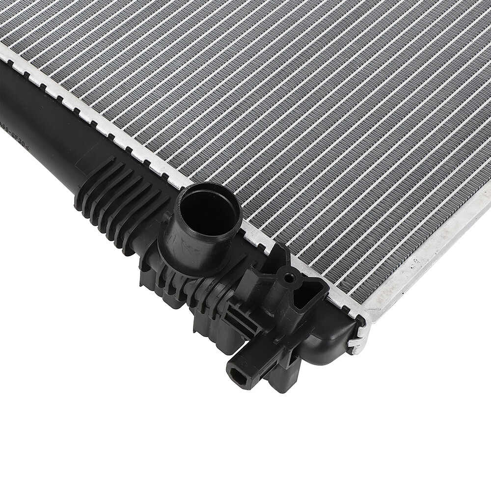 Radiator For 2017 2018 2019 2020-2023 Chrysler Pacifica 20-23 Chrysler Voyager