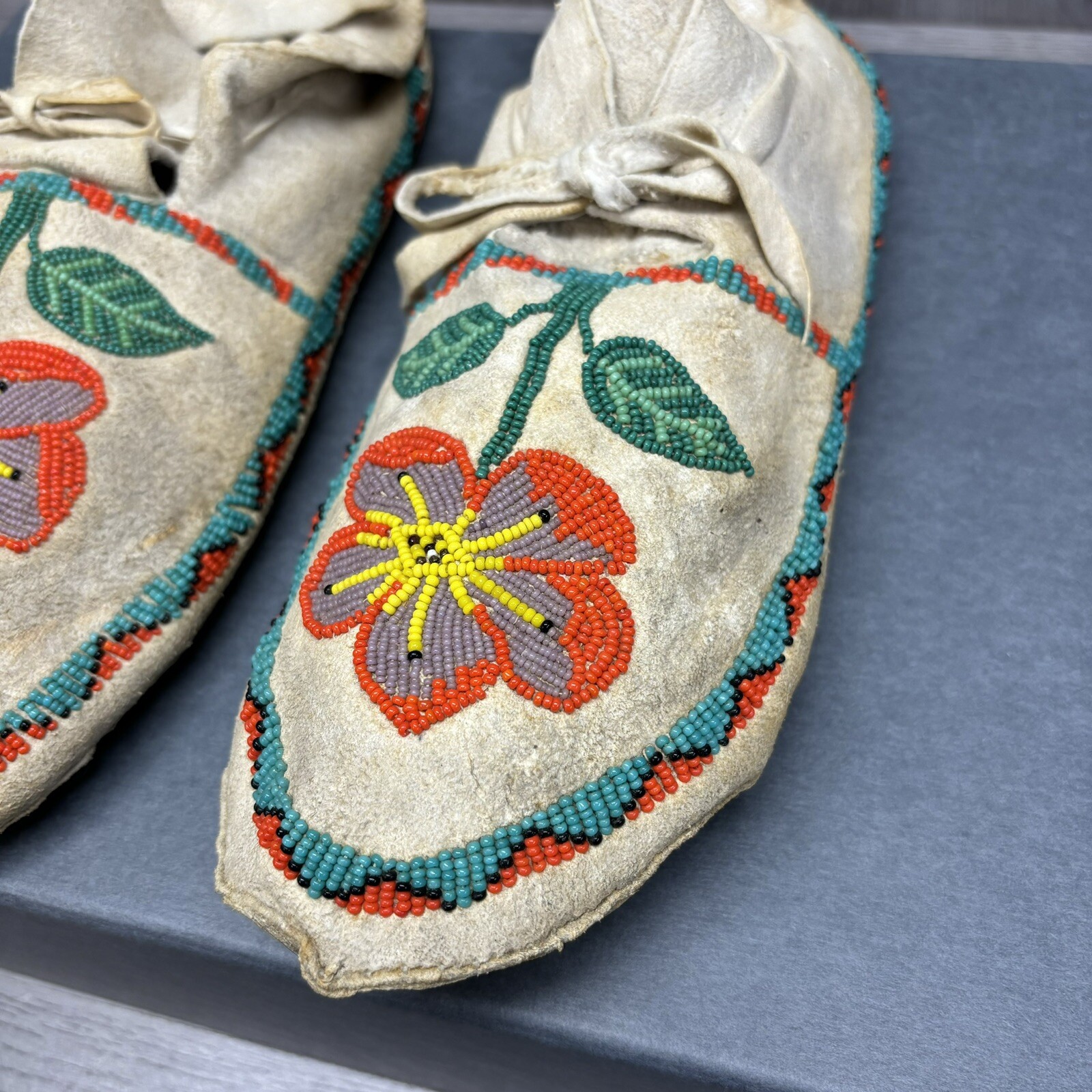 Antique Circa 1900 Northern Plains Beaded Moccasins Teal Orange Flower original