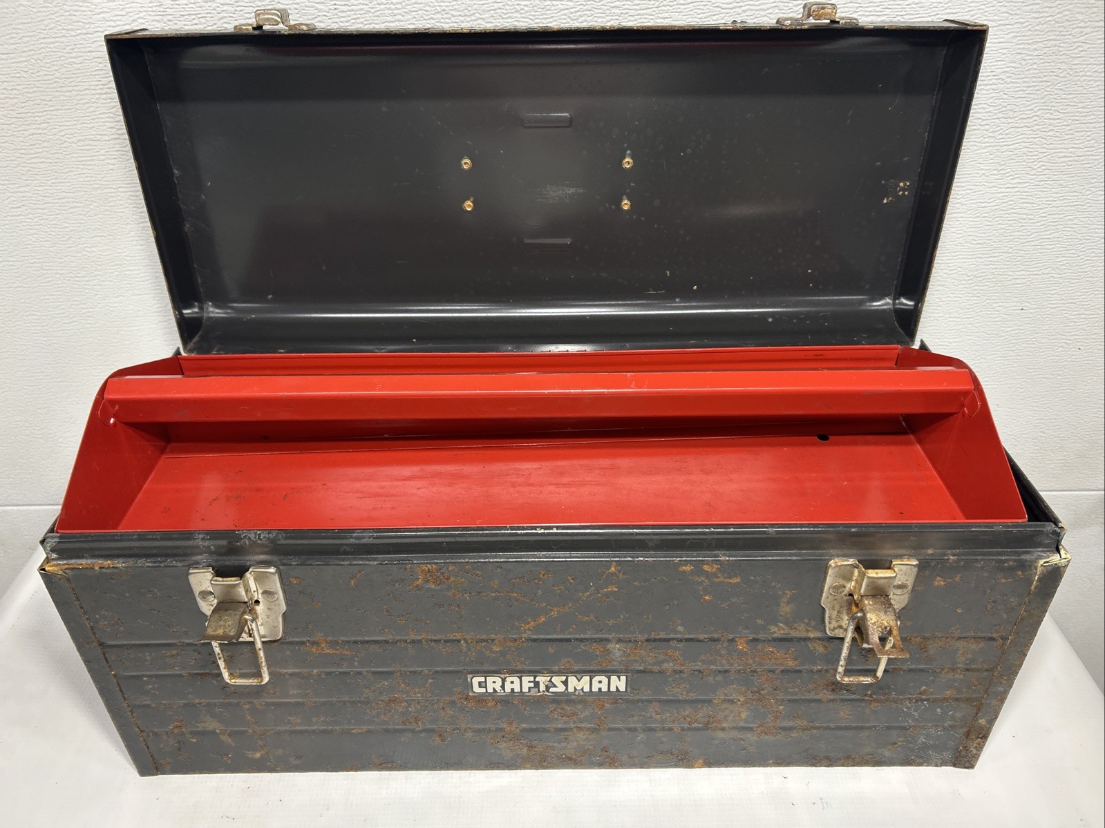 Vintage Sears Craftsman Gray Metal Tool Box Nice Patina 20”L x 8”W x 9"H w/Tray