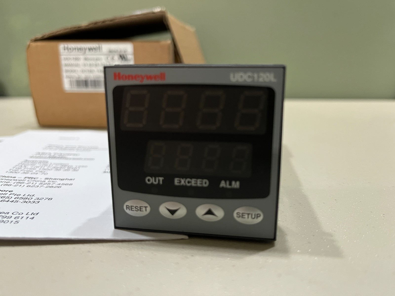 Honeywell UDC1200 Micro-pro DC120L 11002000