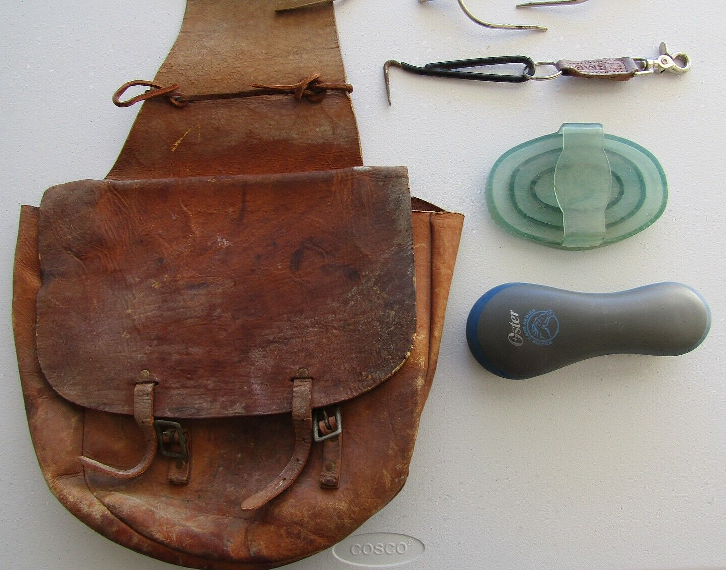 Horse riding and care equipment large lot !