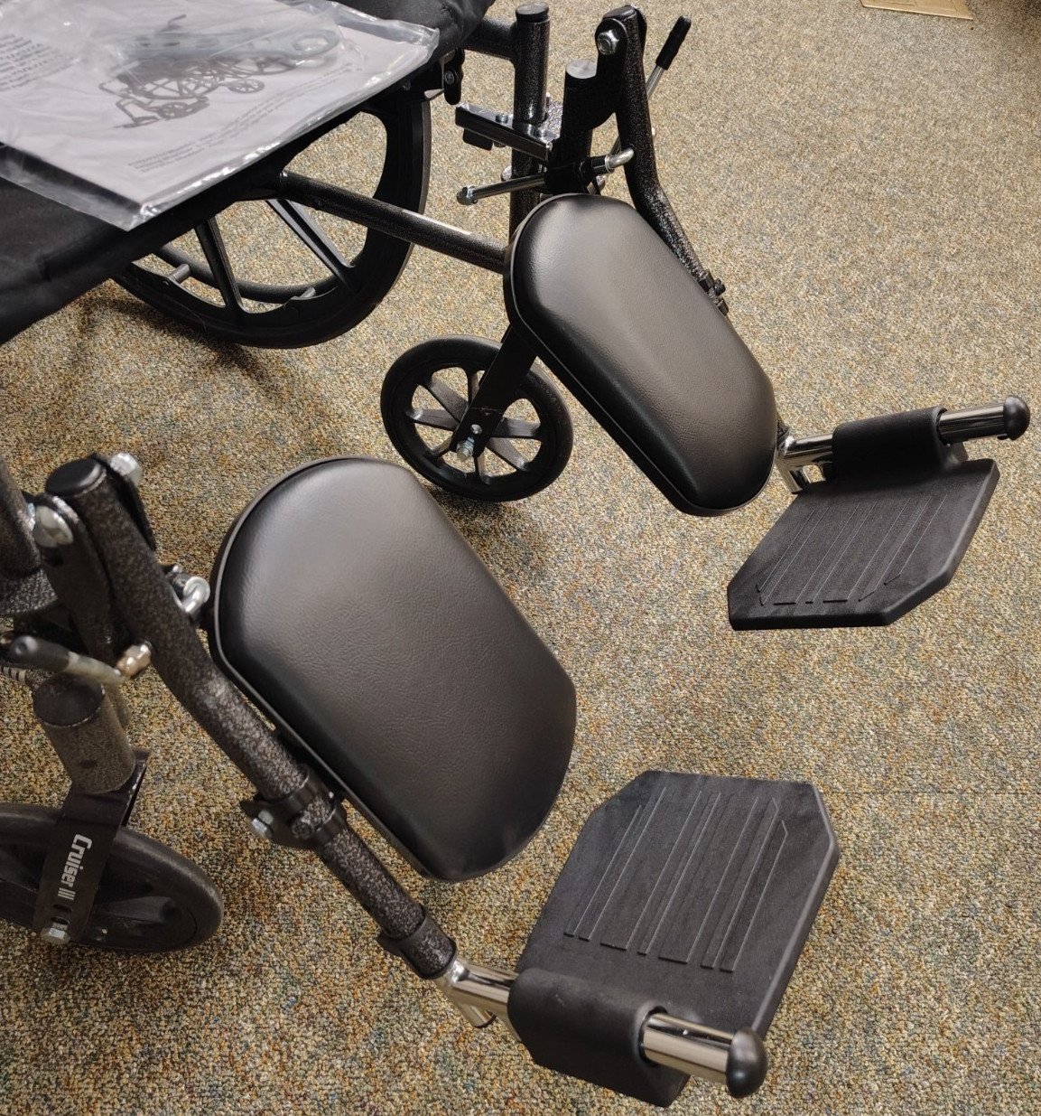 Pair Universal Elevating Leg Foot Rest Legrest Manual Wheelchair Wheel Chair New