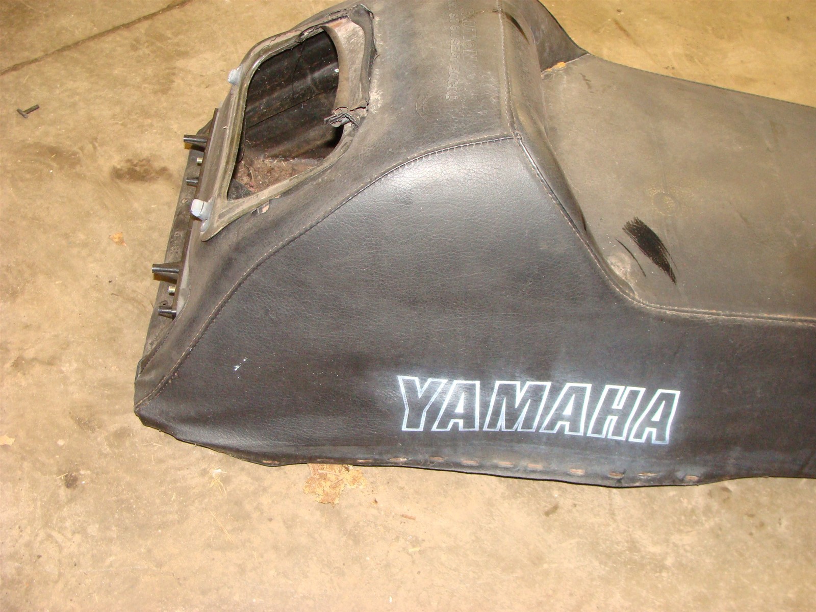 1992 YAMAHA PHAZER 2 II PZ480e seat, needs new base and trunk flap