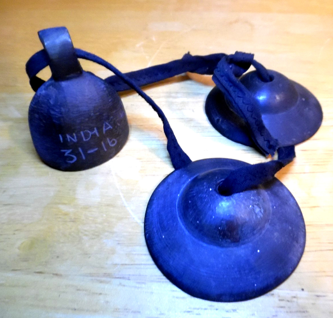 ANTIQUE TIBETAN BUDDHIST TINGSHA BRONZE MEDITATION CYMBALS AND BELL MKD 31-16