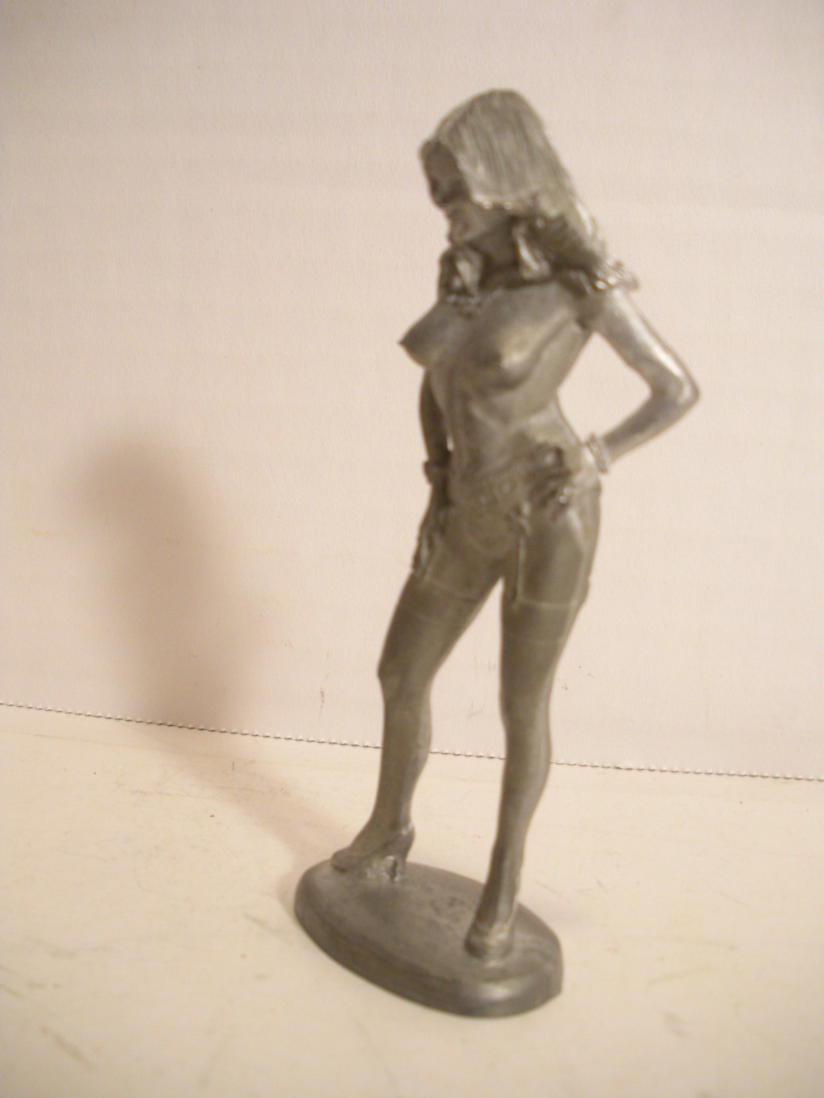 Vintage 1976 Superior Models Ray Lamb SG-106 "Deanne" Perth Pewter Figure 4"