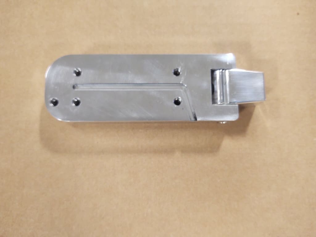 BIG DOG MOTORCYCLES OEM FOLDING LICENSE PLATE MOUNTING BRACKET 2004-2011 MODELS