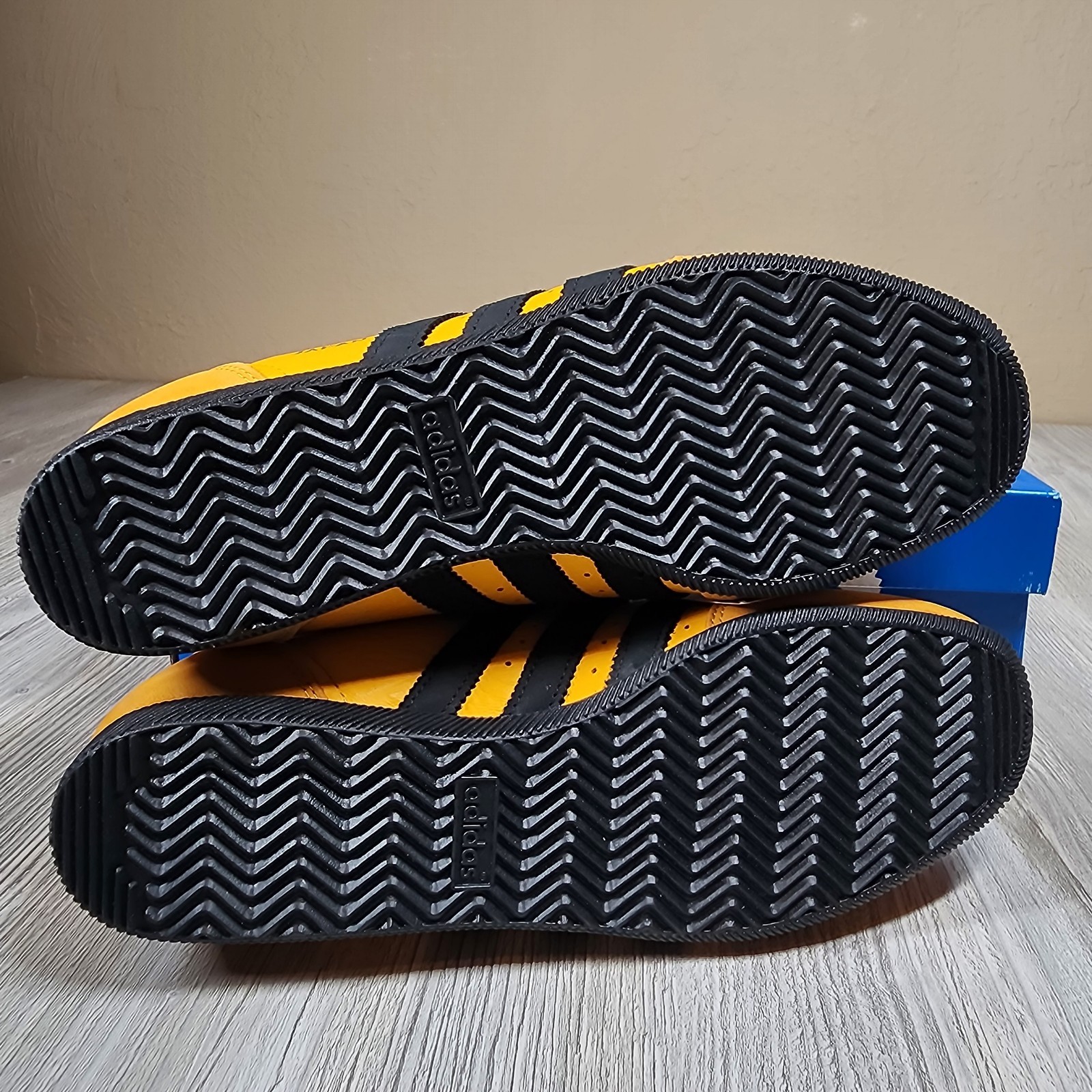 Adidas Originals Japan Sneaker Yellow/Black Womens Sizes 7-10 New JI2665