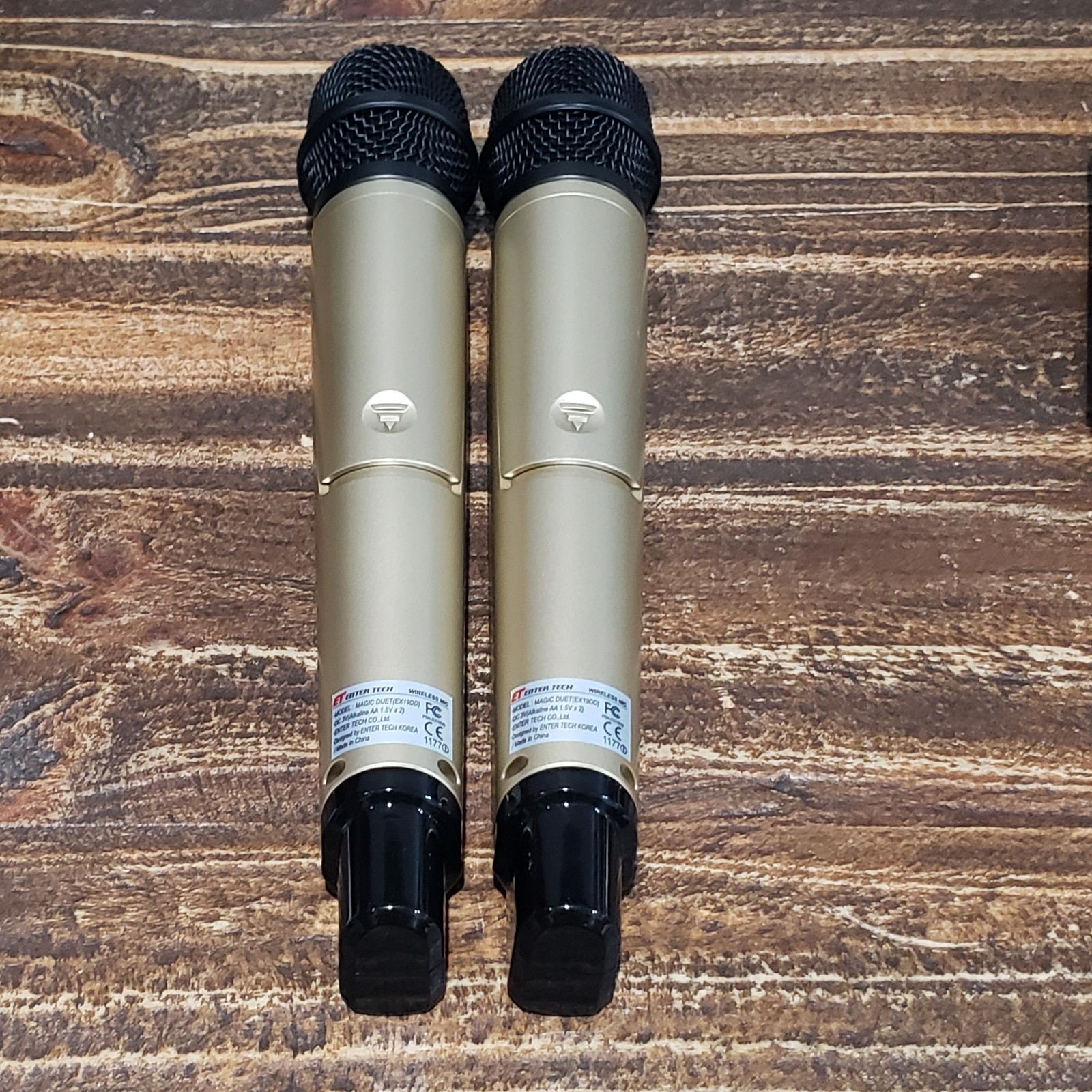 Diamond Magic Sing ET19KV Karaoke Lot Microphones Box EUC