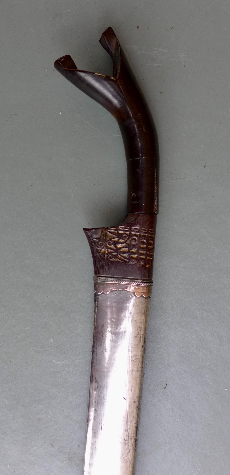 Nice and good Quality Karo Batak sword Indonesia Sumatra 19th. century no mandau