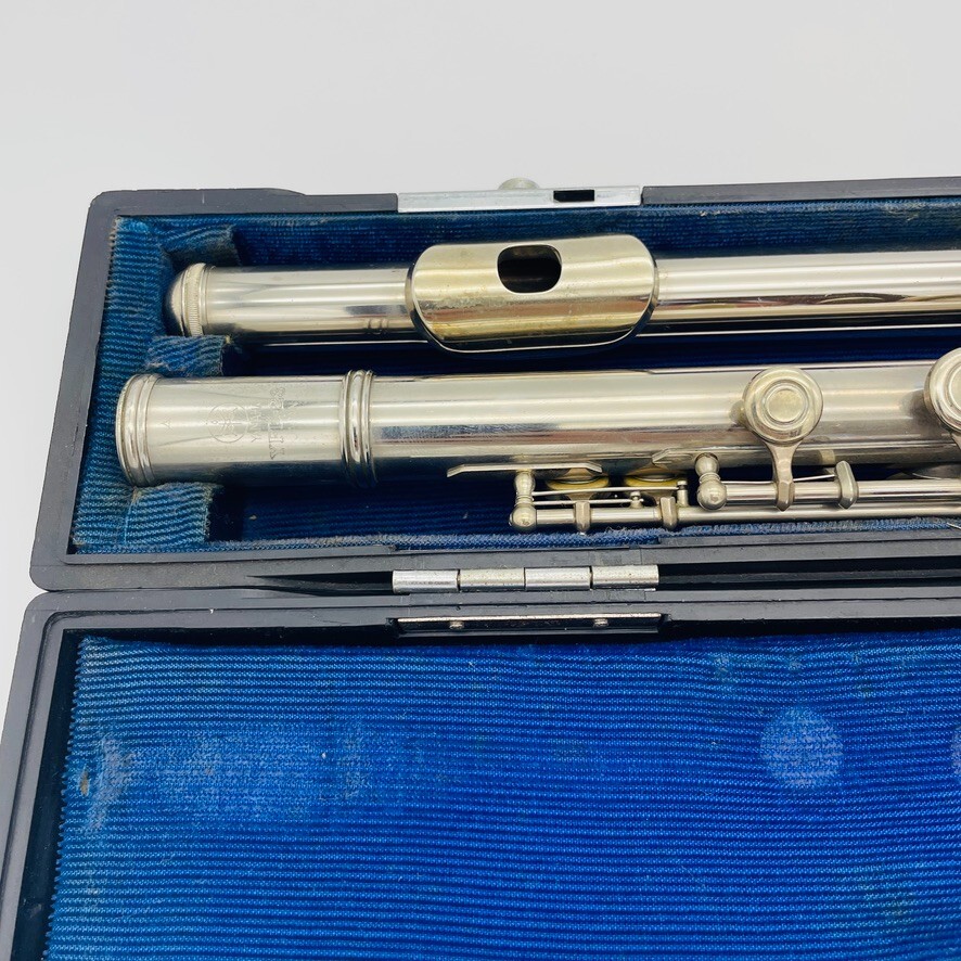YAMAHA YFL-23 Flute Second hand NICKEL SILVER INSTRUMENT with case From JAPAN