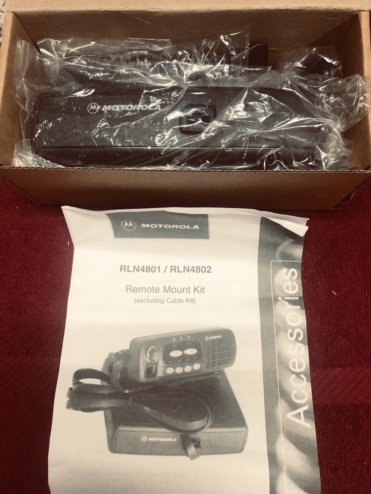 New Motorola RLN4802AA Remote Mount Kit CDM1250 CDM1550 With New 5 Meter Cable