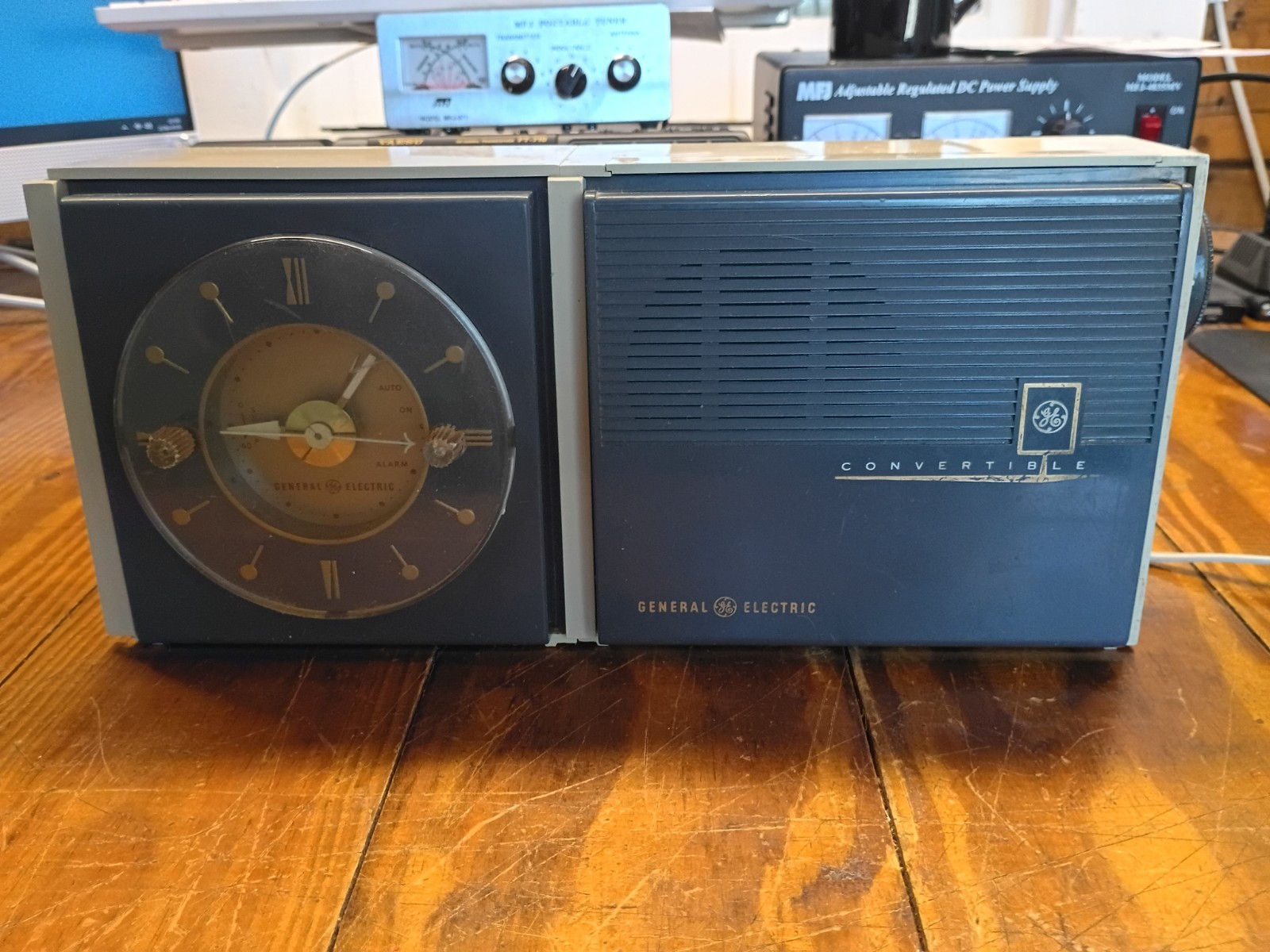 ✨RARE 1955 General Electric Model 680 Convertible Clock Radio - Parts Restore ✨