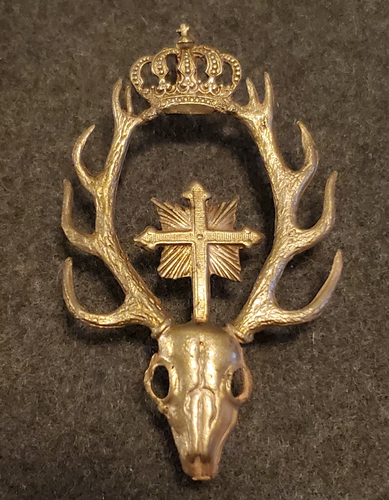 WWI Era German Jägers  badge with Bavarian/ Saxony Crown
