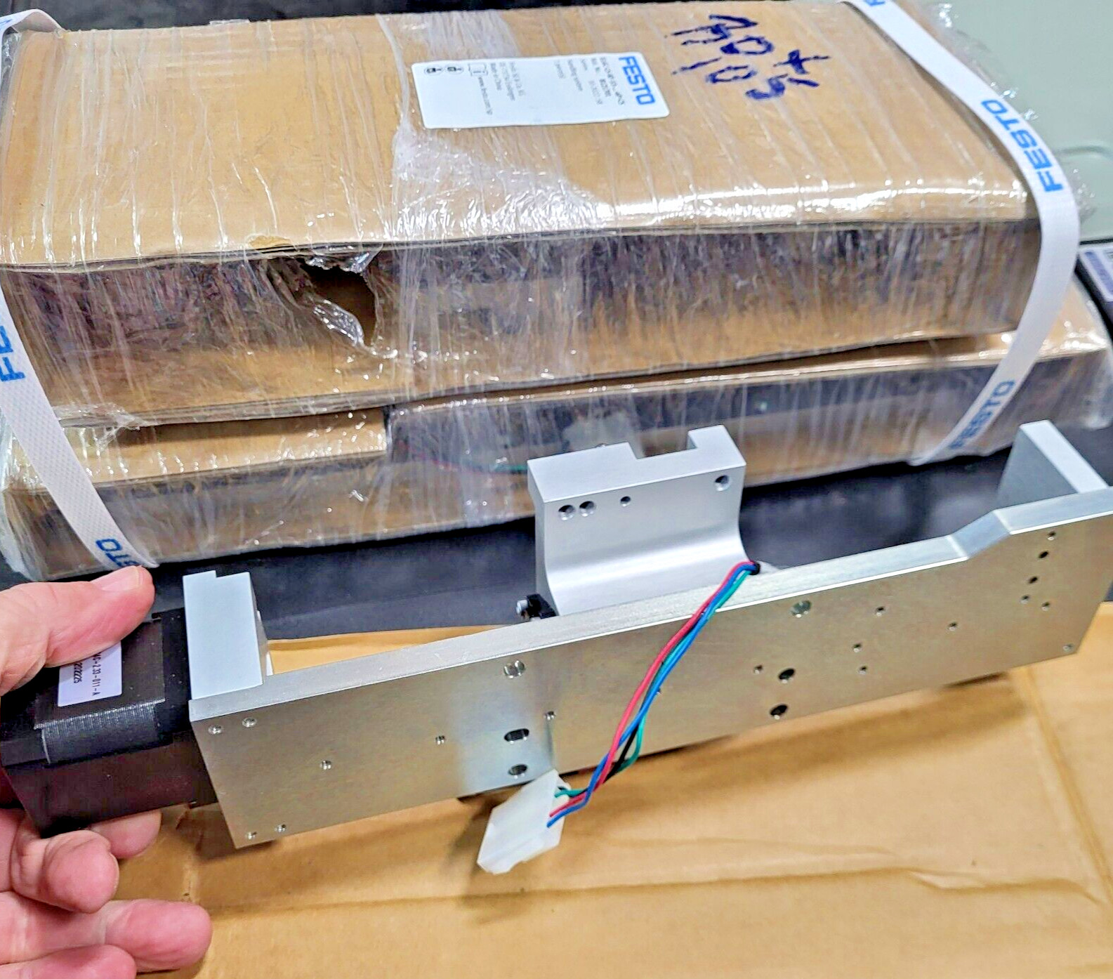 *NEW* FESTO linear actuator ELGC-LS-KF-53-...-6P-CS