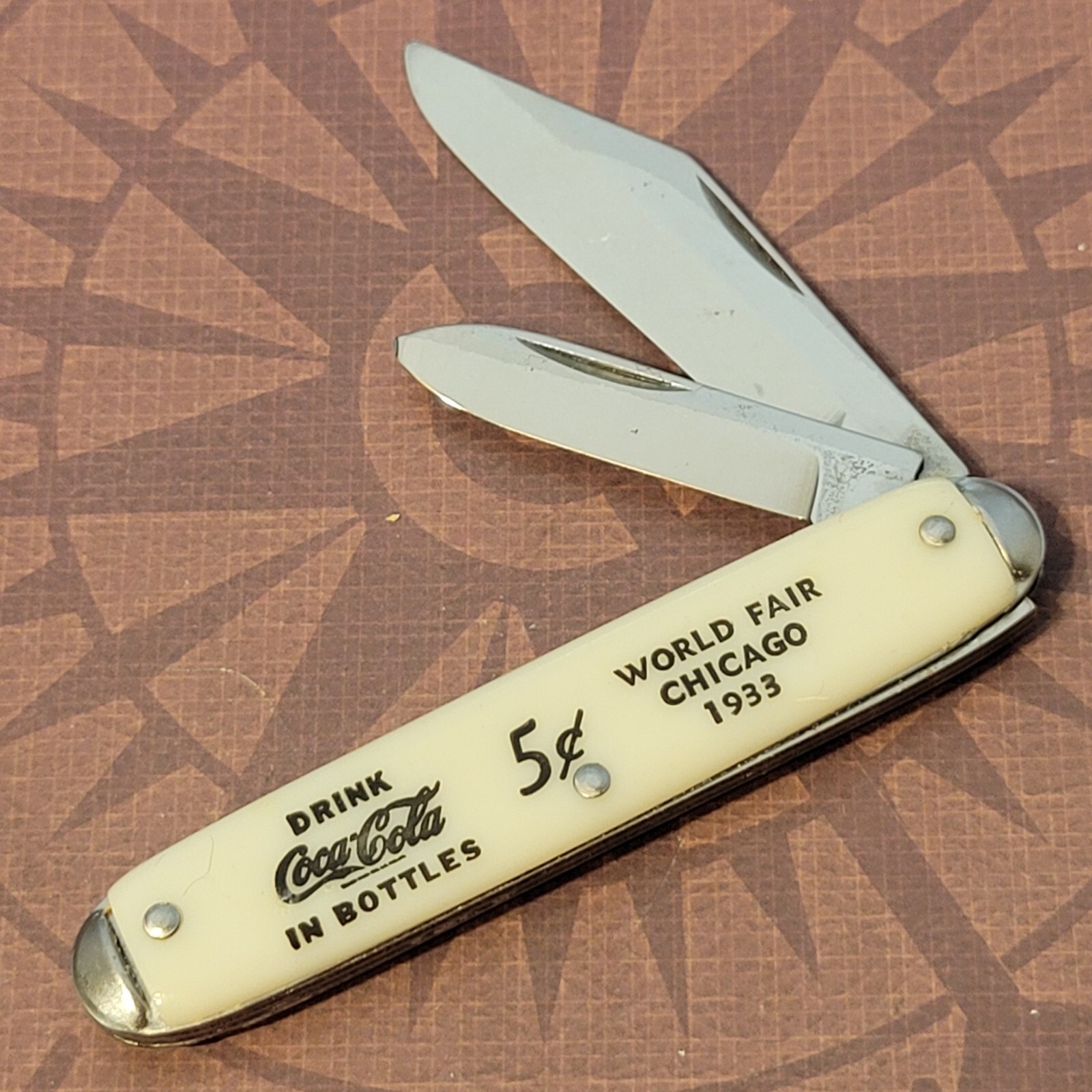 COCA COLA COKE Advertising Knife Made In USA 2 Blade Jack Smooth Handles