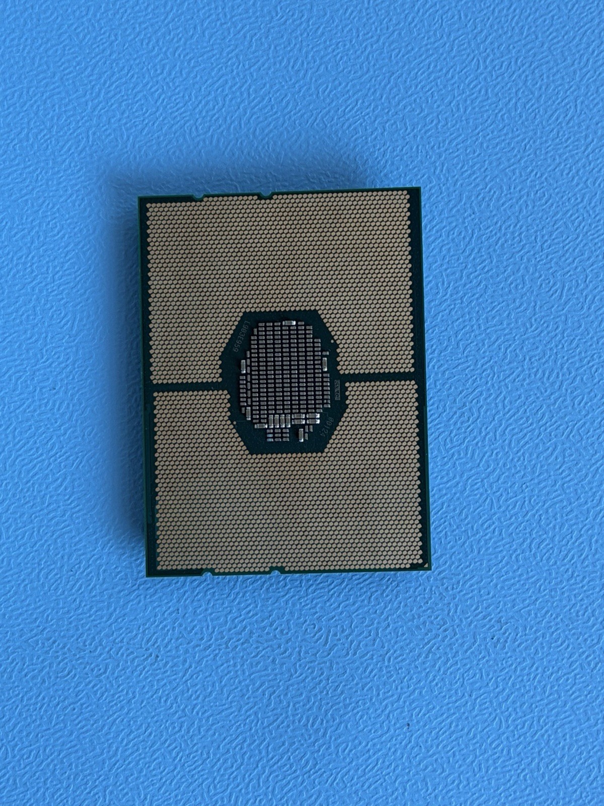 Intel Xeon Gold 6212U 24-Core 2.4GHz SRF9A 3647 Server CPU Processor