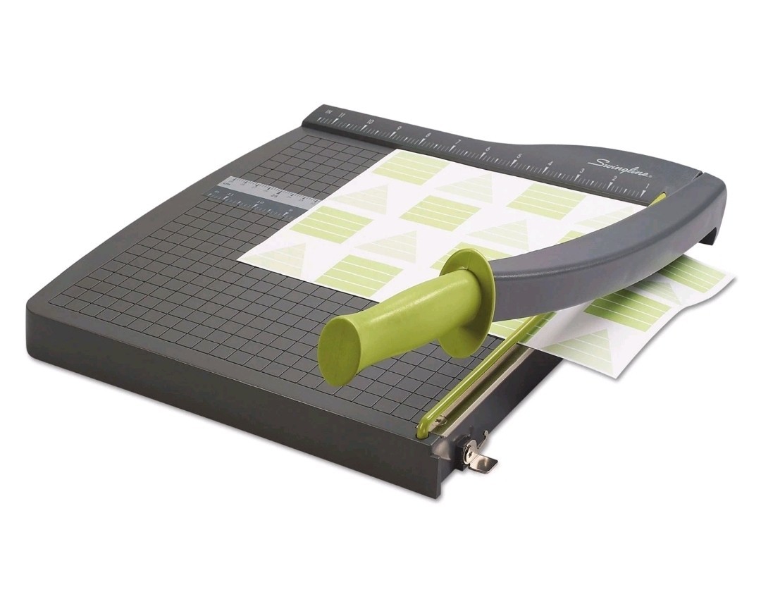 Swingline ClassicCut Lite Paper Trimmer 10 Sheets Durable Plastic Base 13 x 19