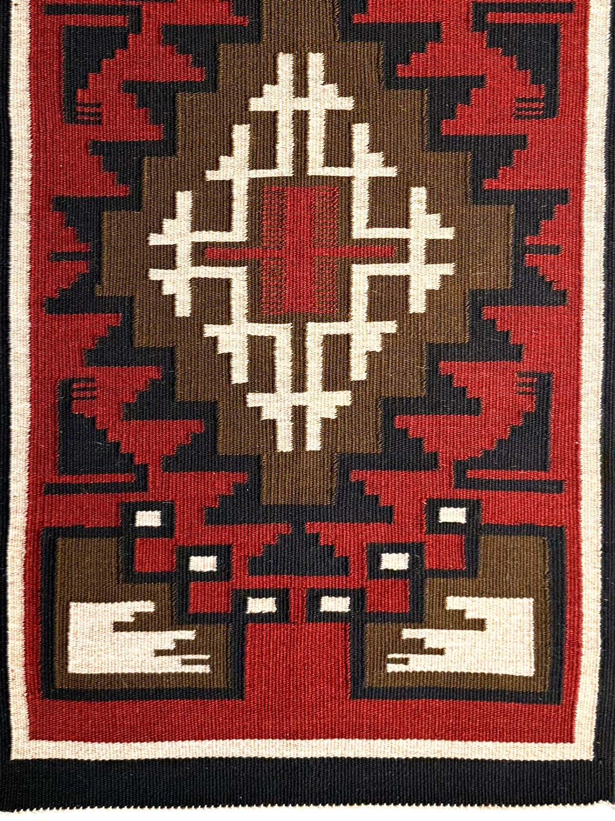 BEAUTIFUL NAVAJO GANADO RUG, INTRICATE DESIGN, HANDSPUN WOOL, 20TH C, MINT