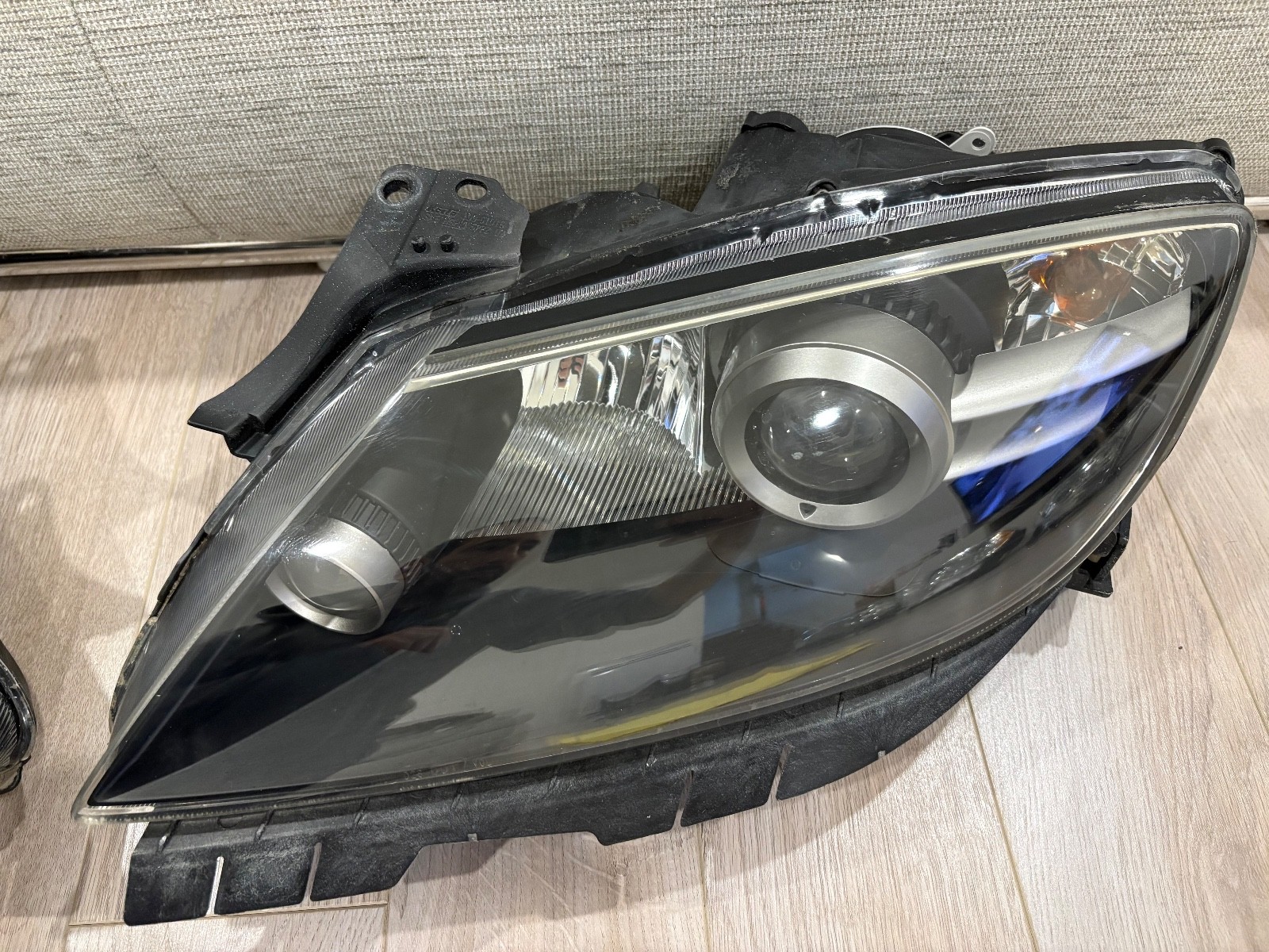 2004 - 2008 Mazda RX8 Headlights xenon HID left and right used oem