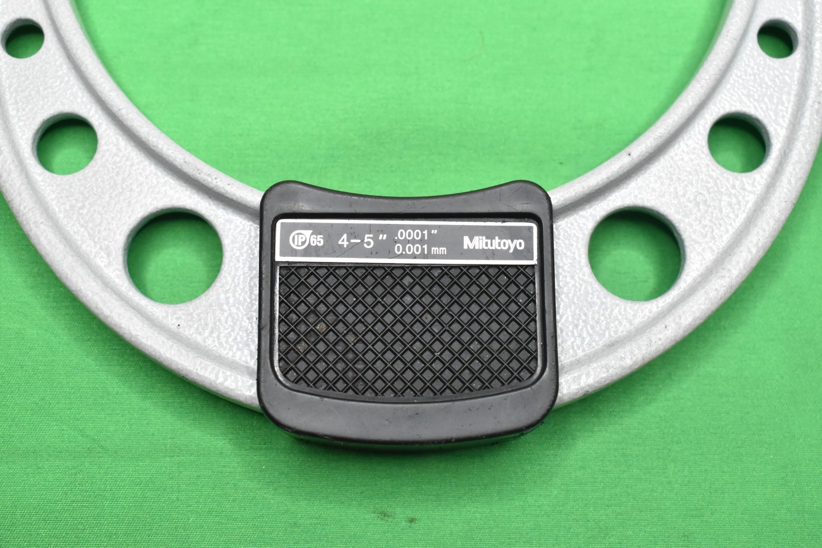 Mitutoyo 293-350-30 Digimatic IP65 4-5" Outside Micrometer w/Case