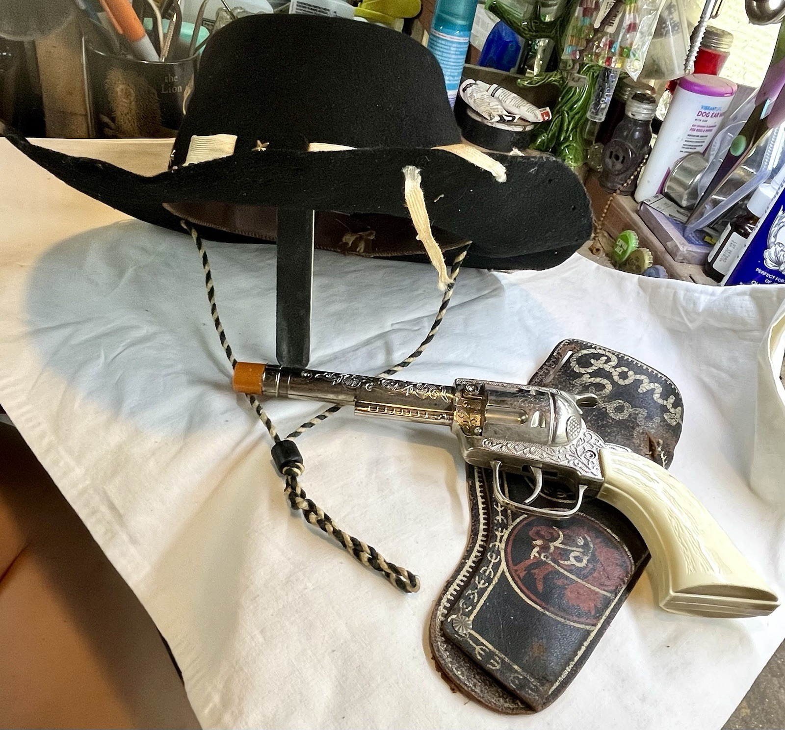 Vintage 1950’s Cowboy Hat Size 7, Cap Gun, (Works), And Holster.