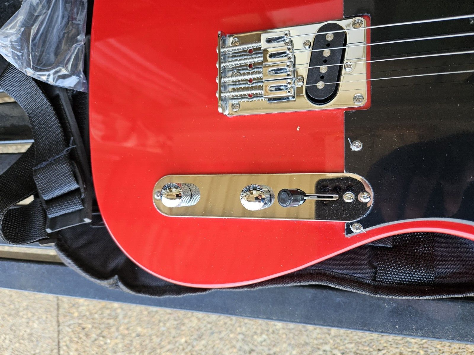 GREAT PLAYING NEW RED TELE-STYLE TENOR 4 STRING ELECTRIC GUITAR W/ GIG BAG