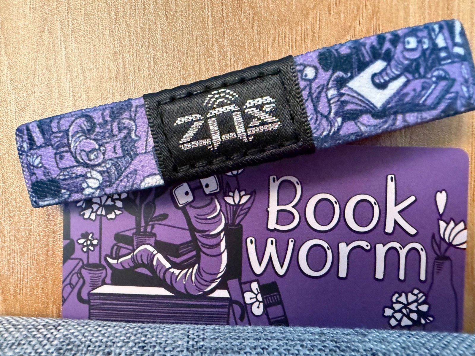 ZOX Book Worm Medium NIP Strap New with Tags Free Shipping