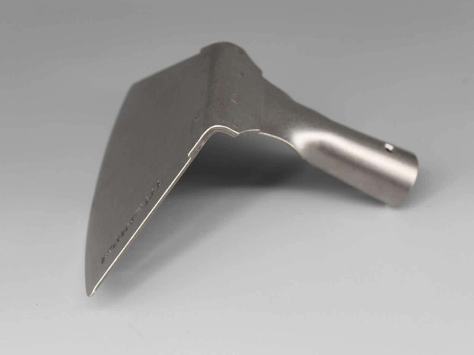 100% Titanium Garden Hoe Lifetime Lasting Lightweight Durable