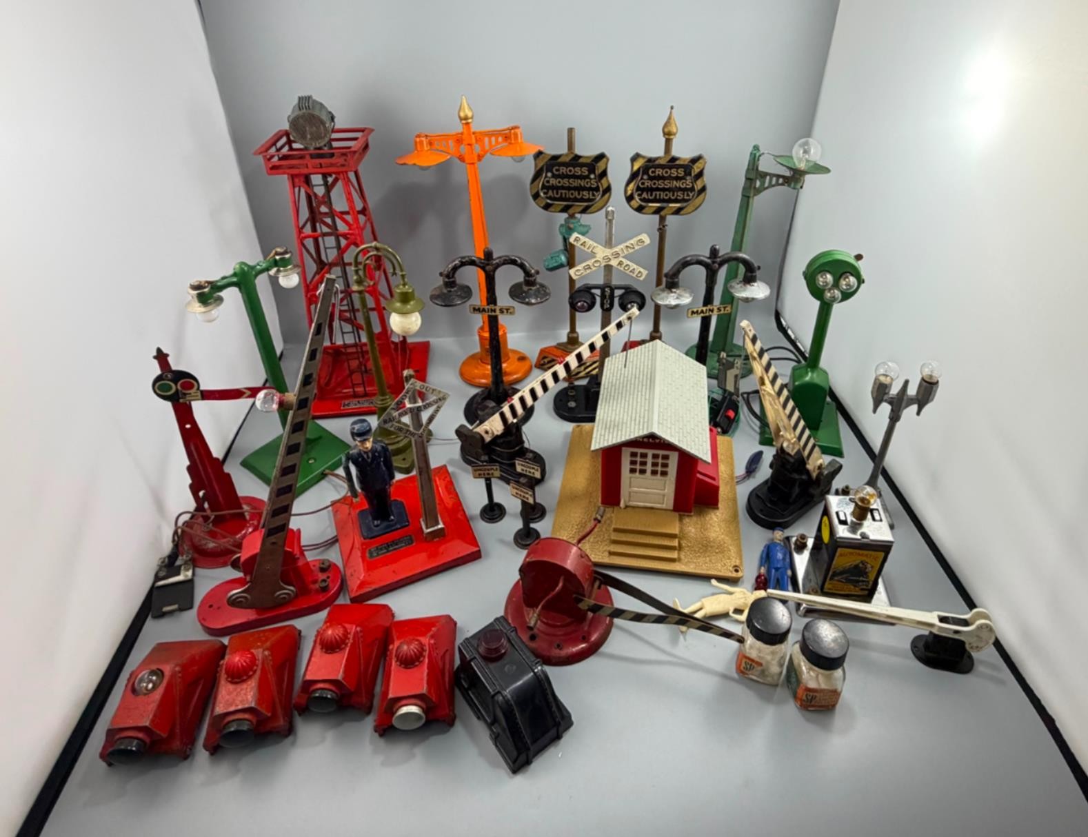 Assorted Lot of 33 O Gauge Lamp Posts Railroad Crossing Gate Bumper Etc.. AS IS