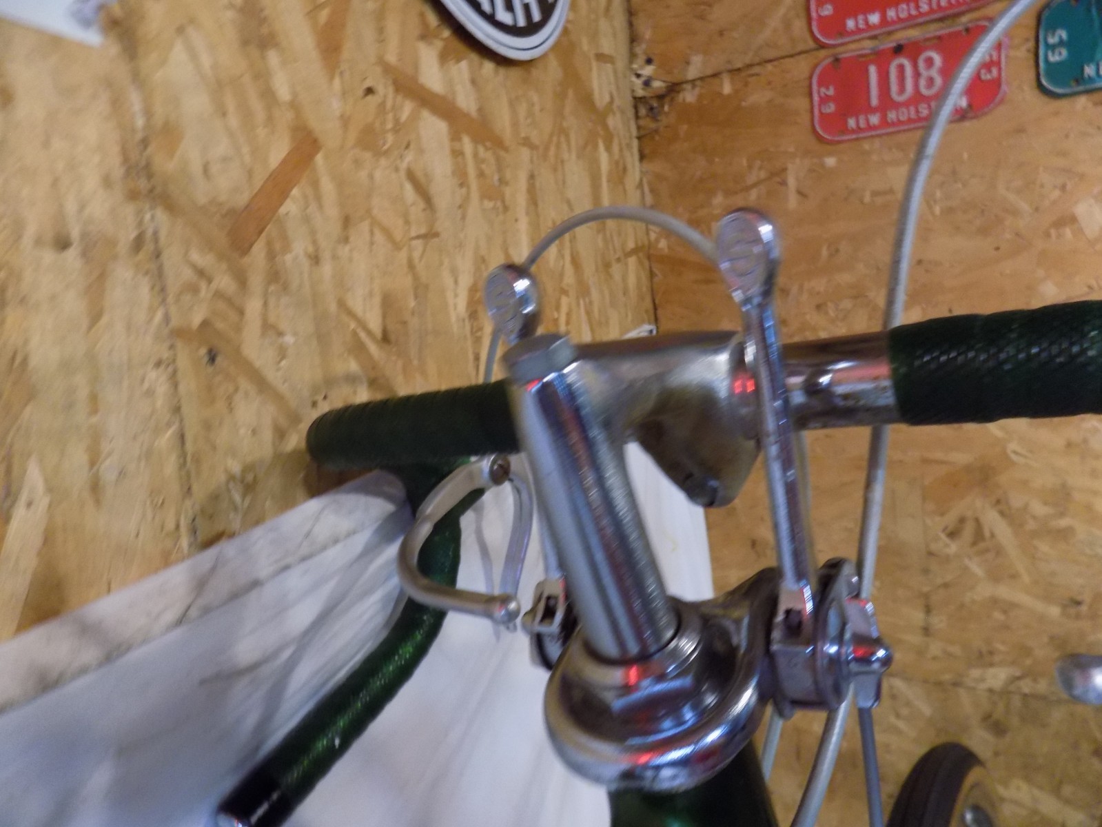 1972 SCHWINN VARSITY MENS 10-SPEED CAMPUS GREEN ROAD BIKE CONTINENTAL RACER 27