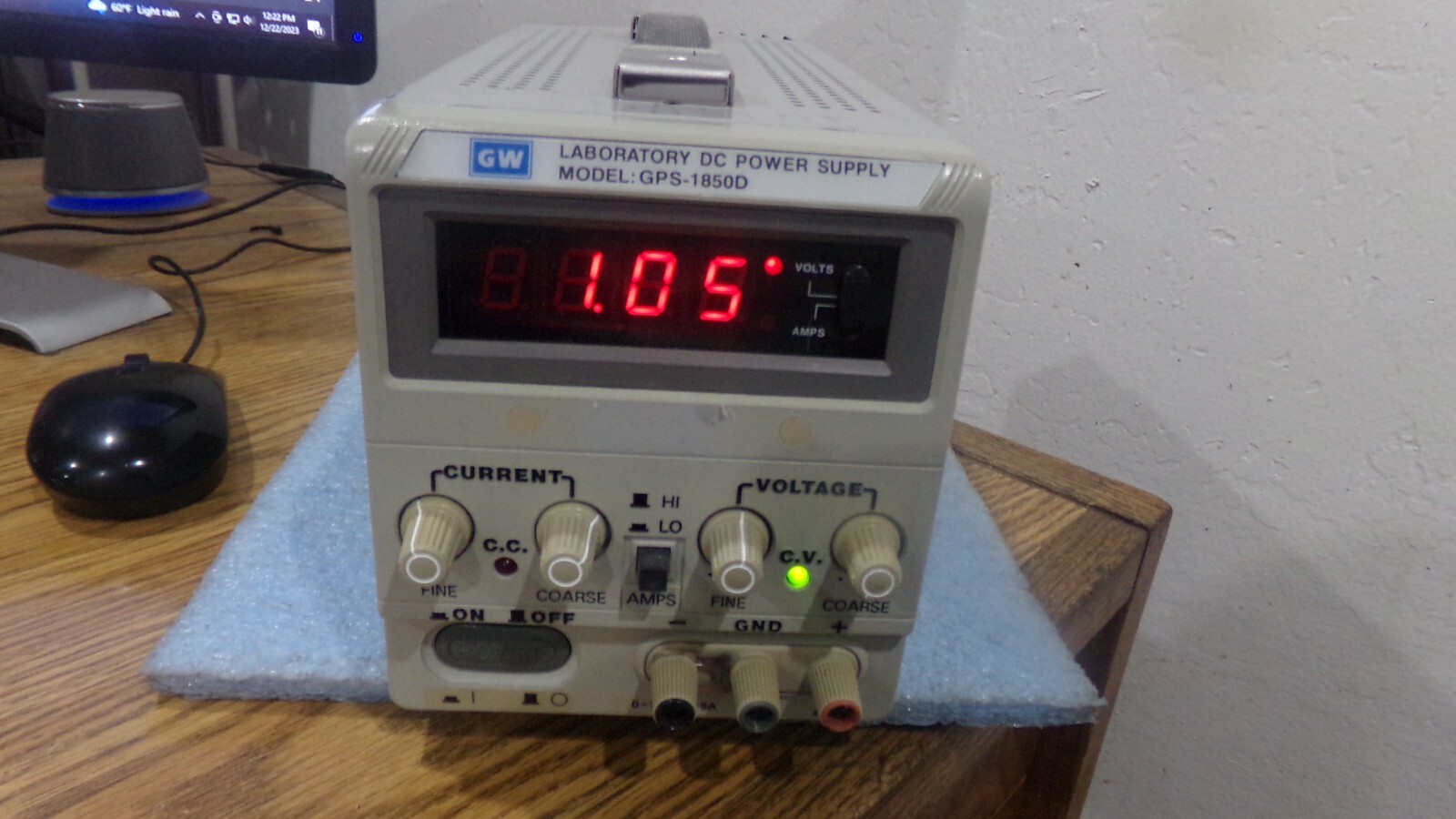 GW Laboratory Model: GPS-1850D DC Power Supply.  0 - 18V 0 - 5A