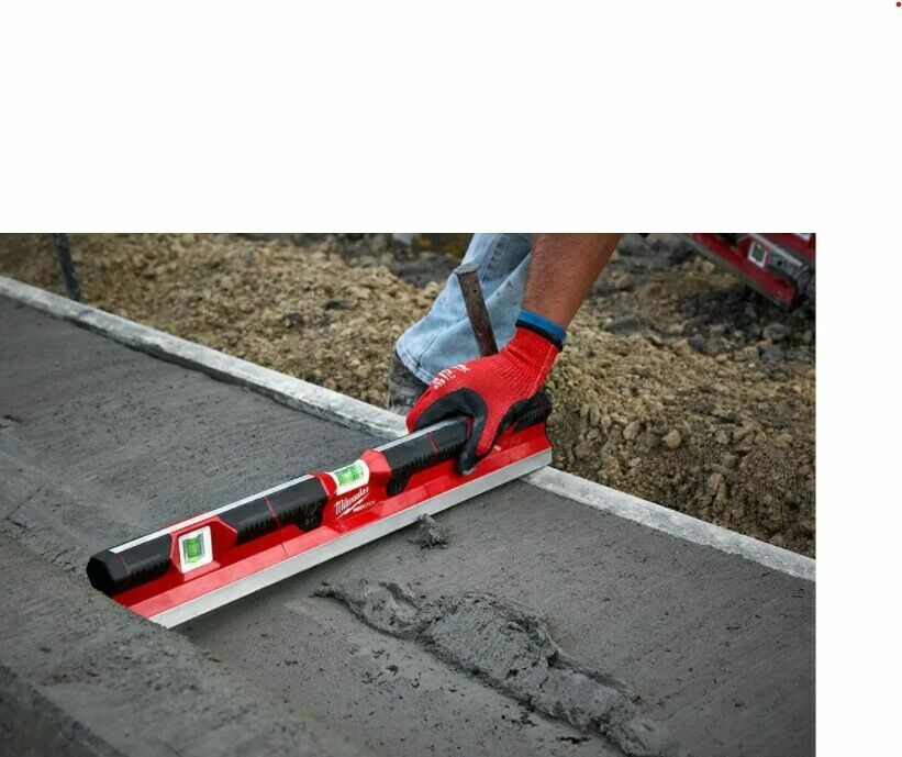 Milwaukee 48" Aluminum Redstick Concrete Screed Level Non Magnetic 4FT MLCON48