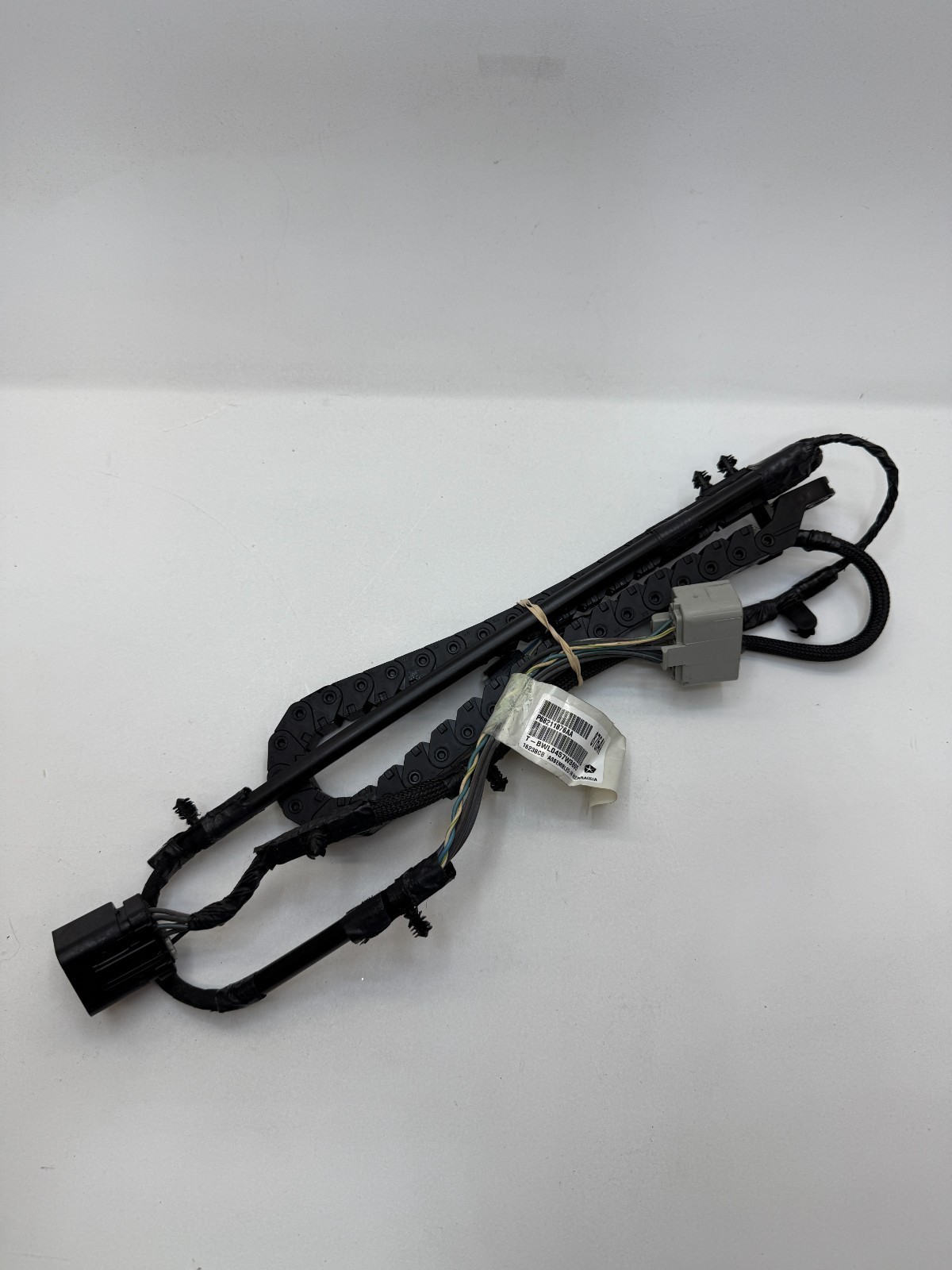 68211876AA OEM MOPAR 13-20 Grand Caravan Sliding Door Right Wire Track TESTED