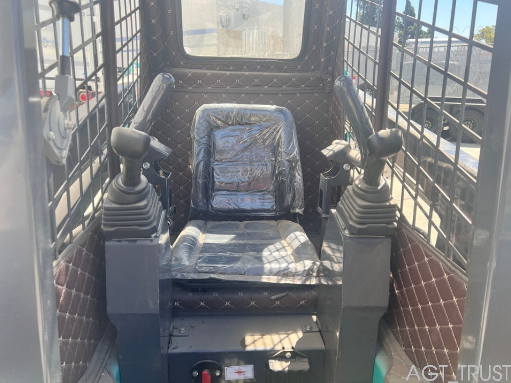 NEW 27HP 1.4 Ton CFG TK35 Tracked Mini Skid Steer Loader with Kubota Engine 2025