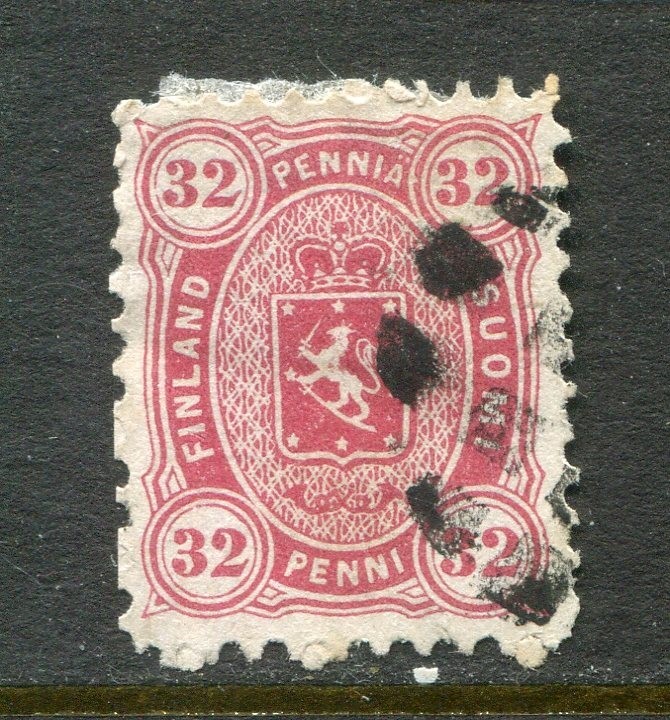 Finland #23 Coat of Arms 32 P. [Used]